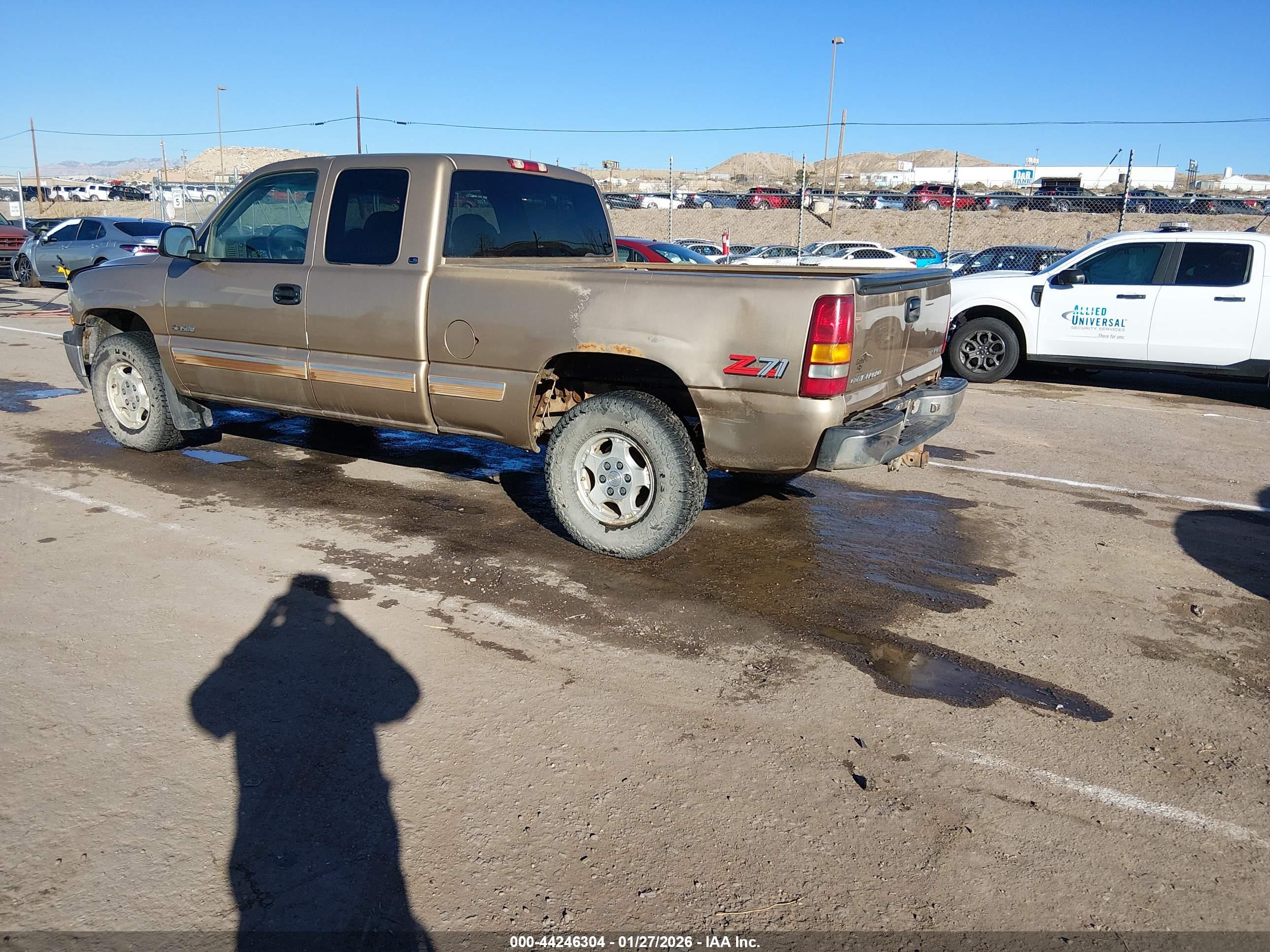 CHEVROLET SILVERADO image 3