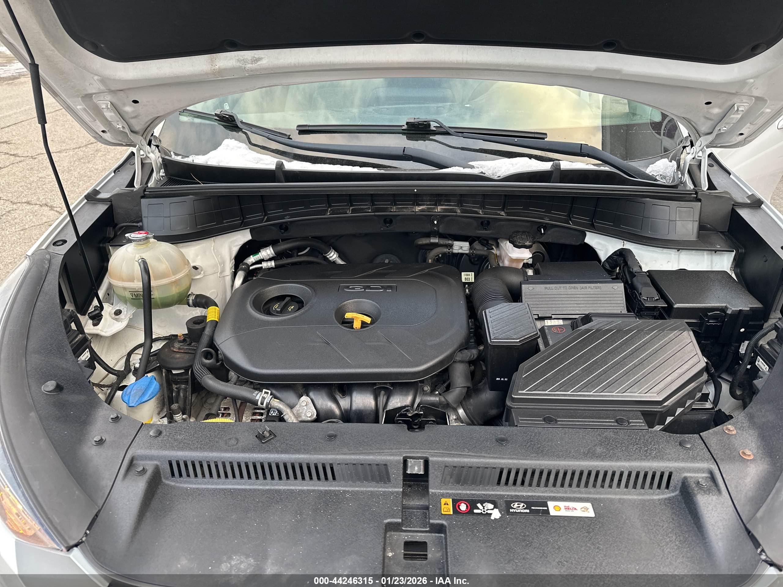 HYUNDAI TUCSON image 10