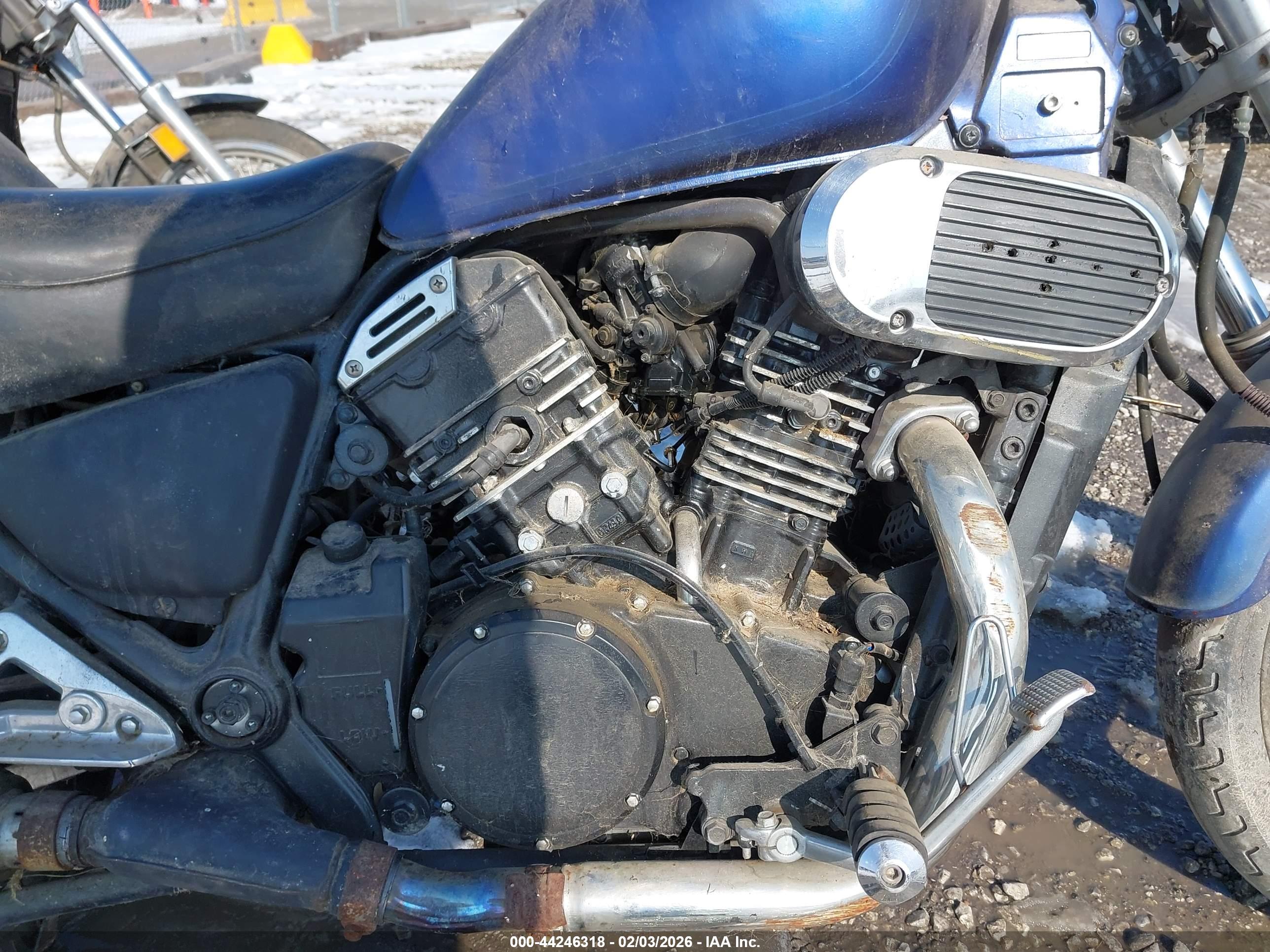 KAWASAKI VN750 image 8