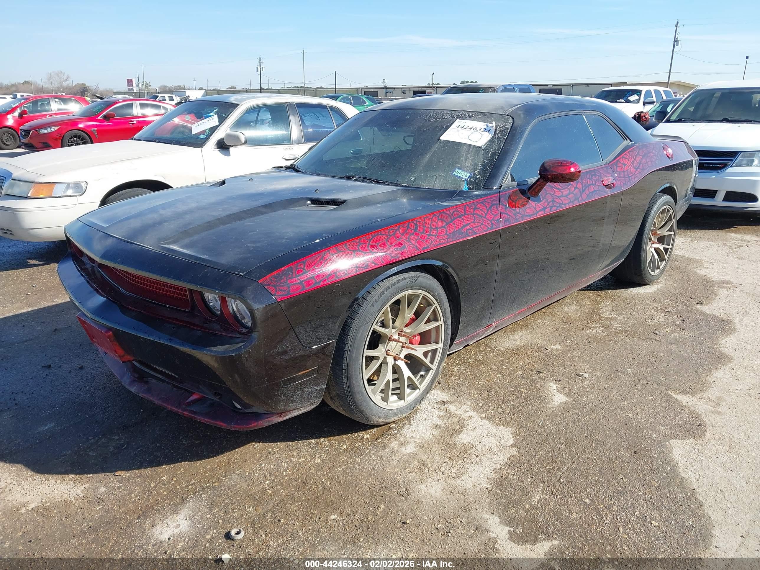 DODGE CHALLENGER image 2