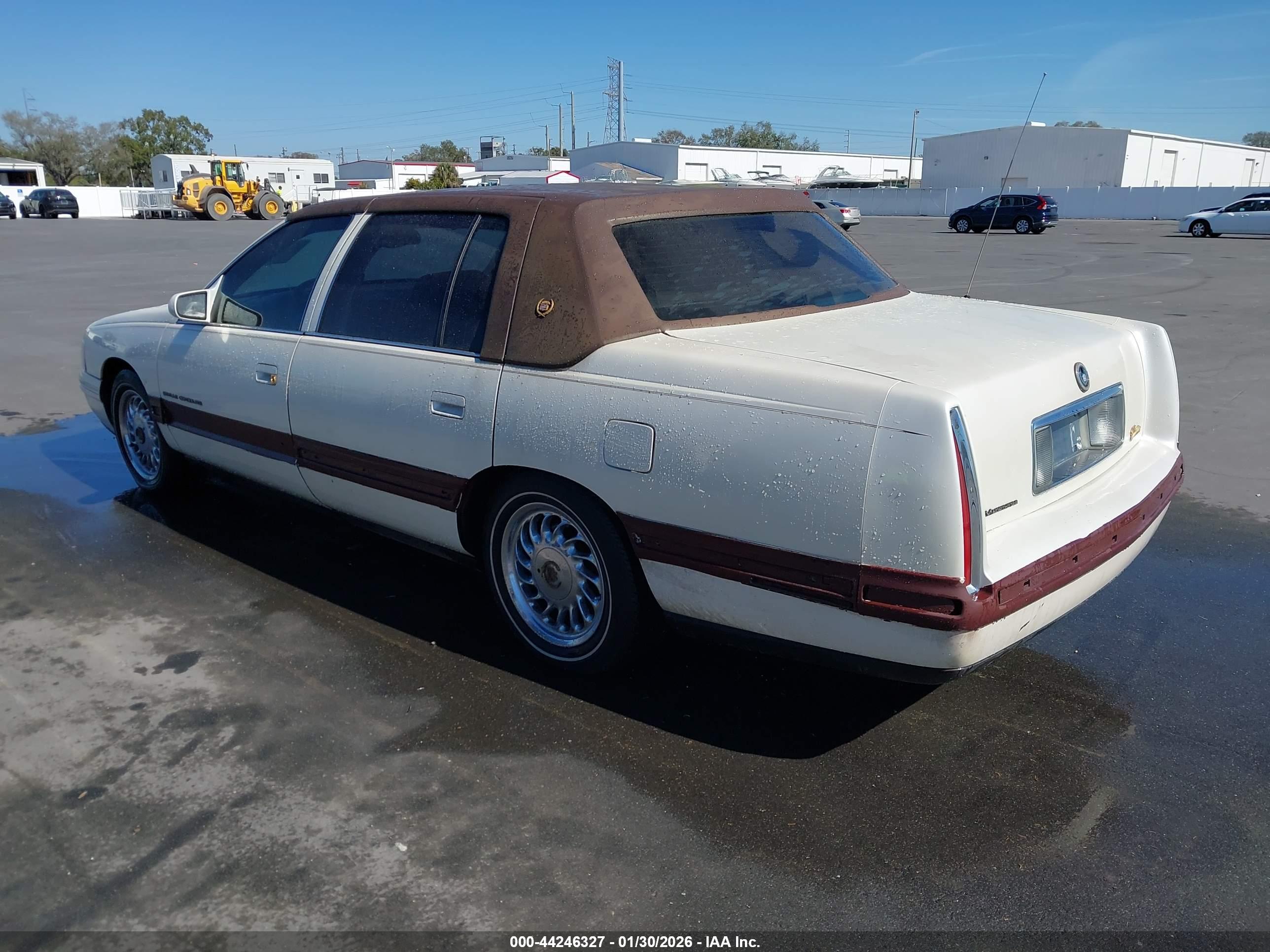 CADILLAC DEVILLE image 3