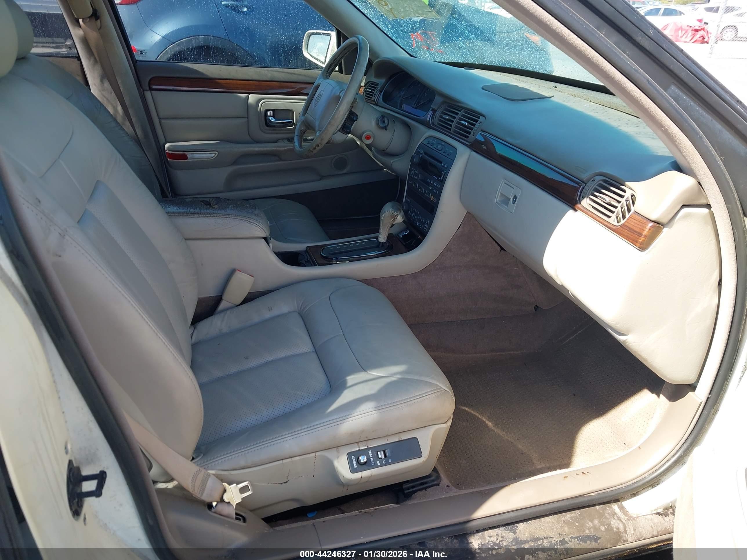 CADILLAC DEVILLE image 5