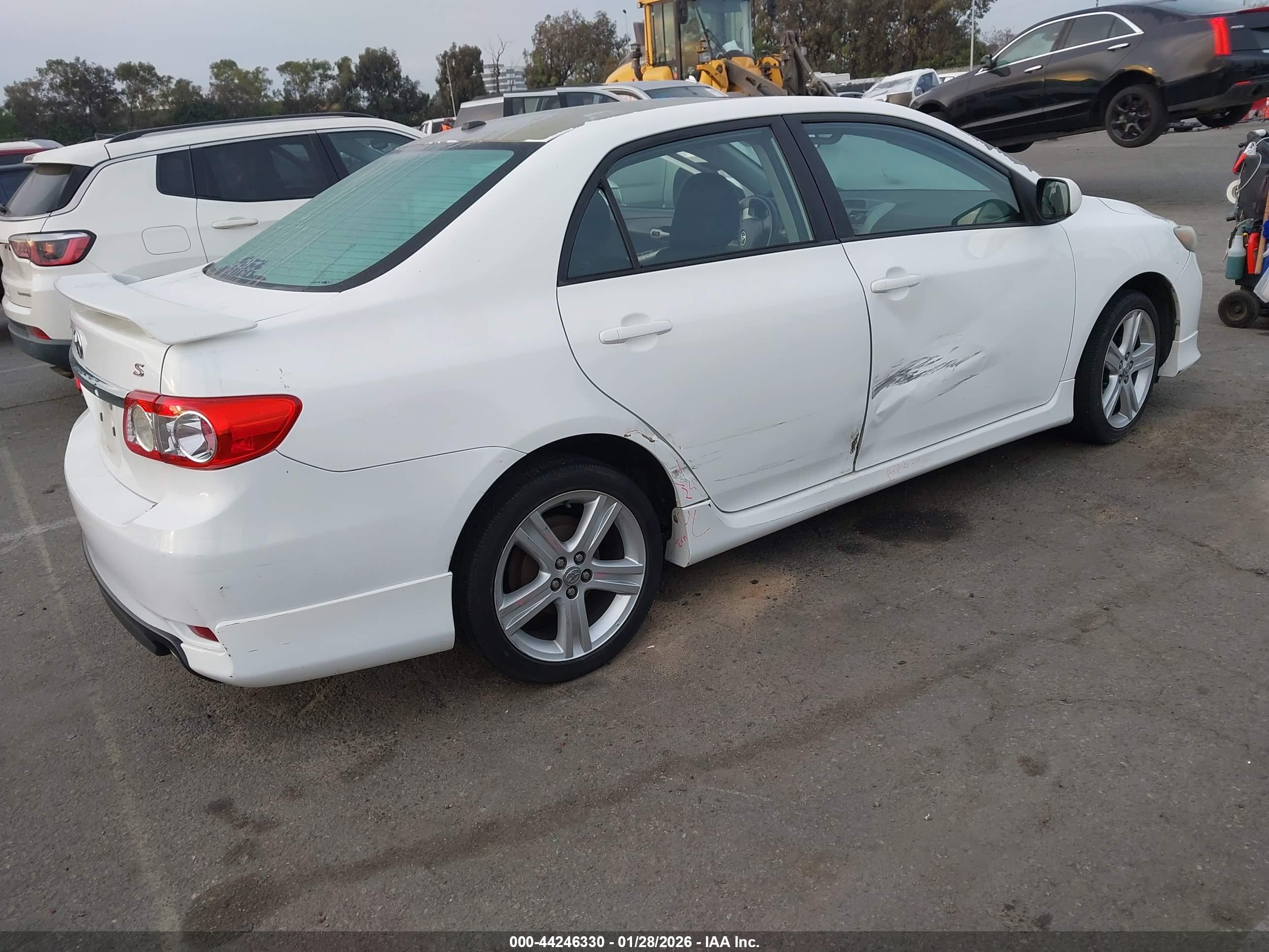 TOYOTA COROLLA image 4