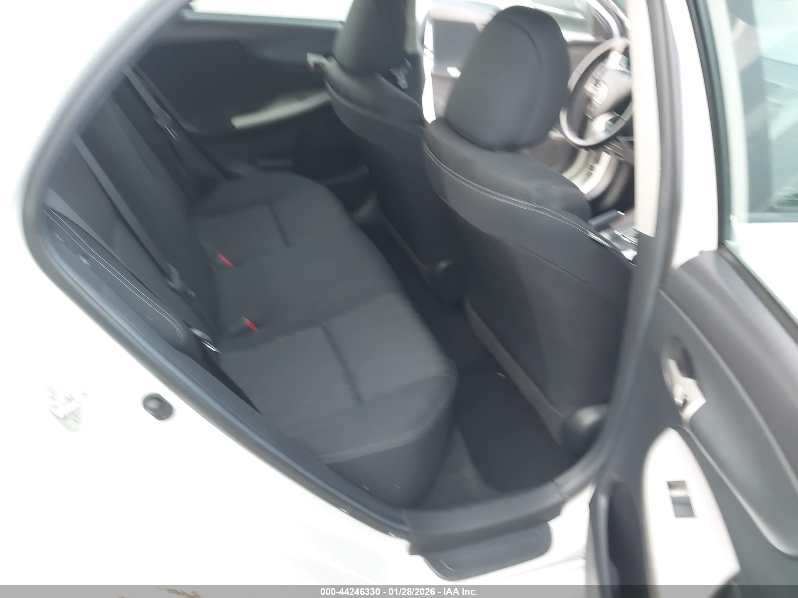 TOYOTA COROLLA image 8