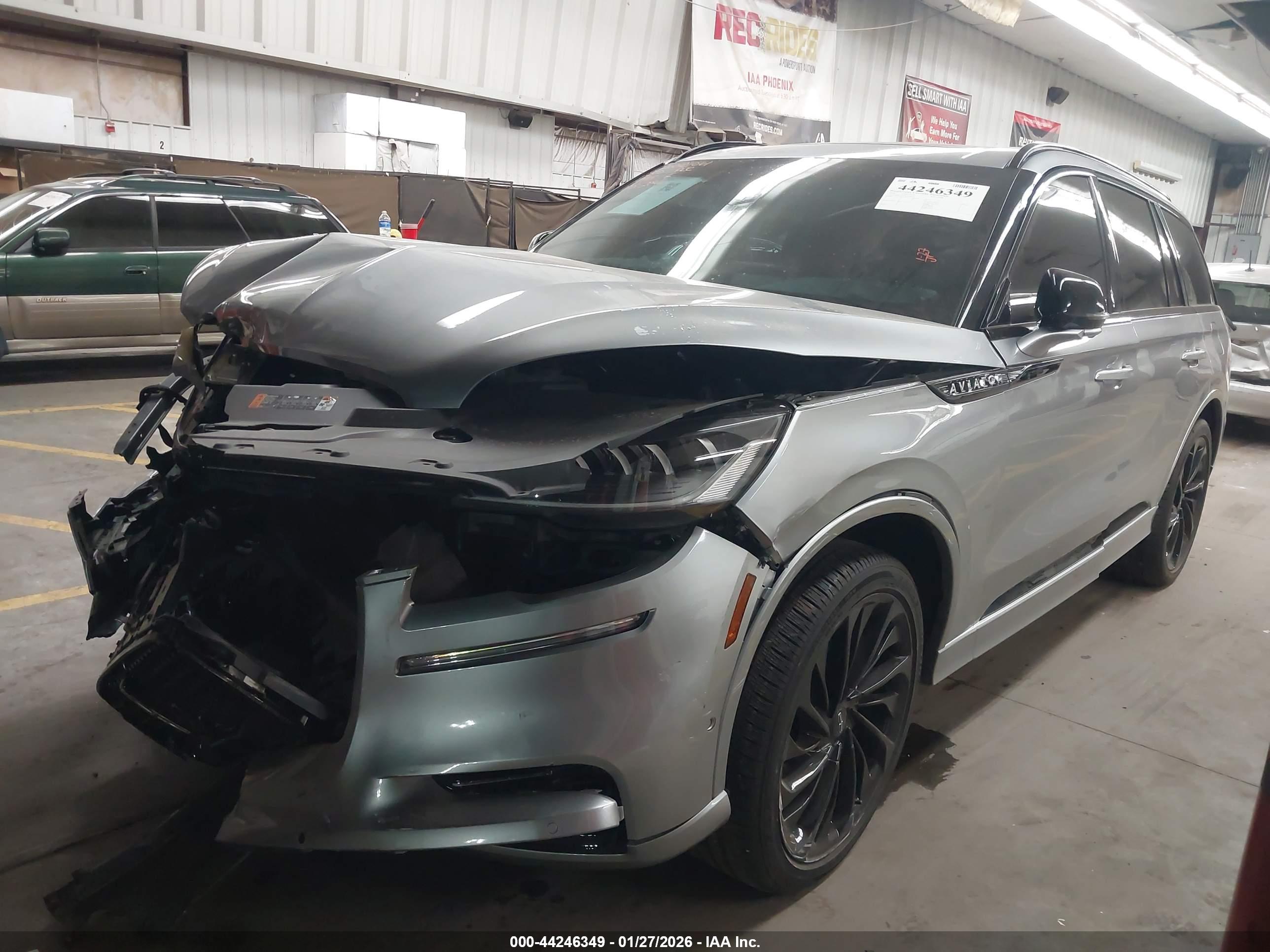 LINCOLN AVIATOR image 2