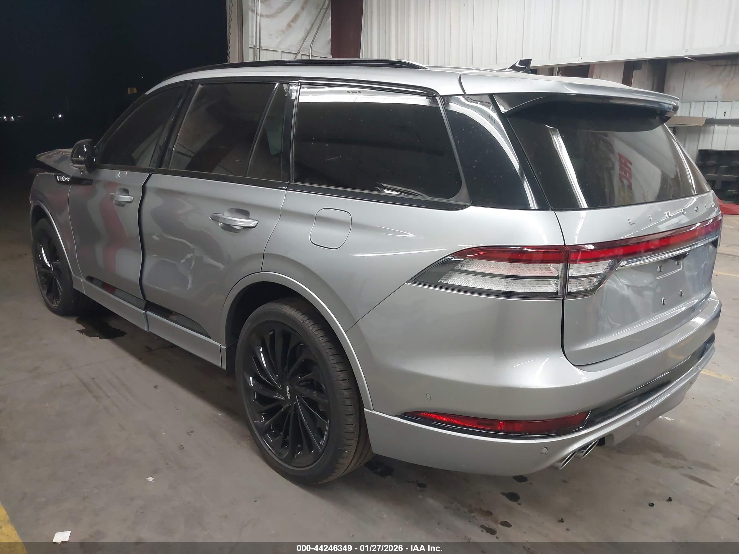 LINCOLN AVIATOR image 3