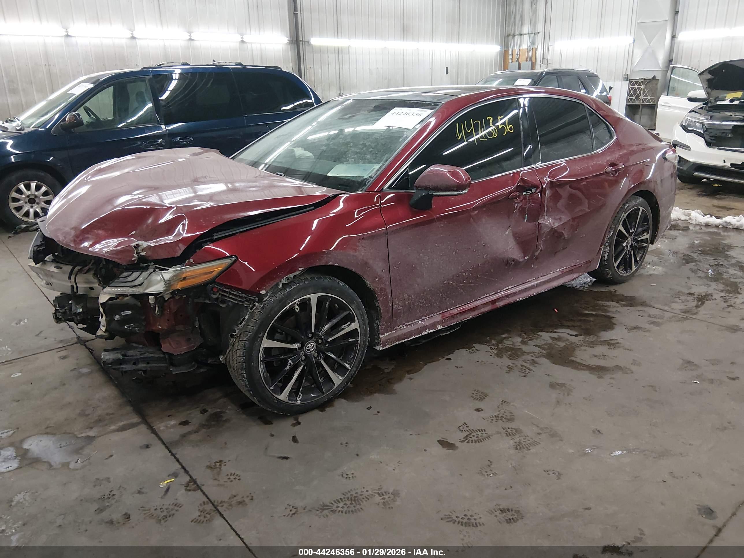 TOYOTA CAMRY image 2