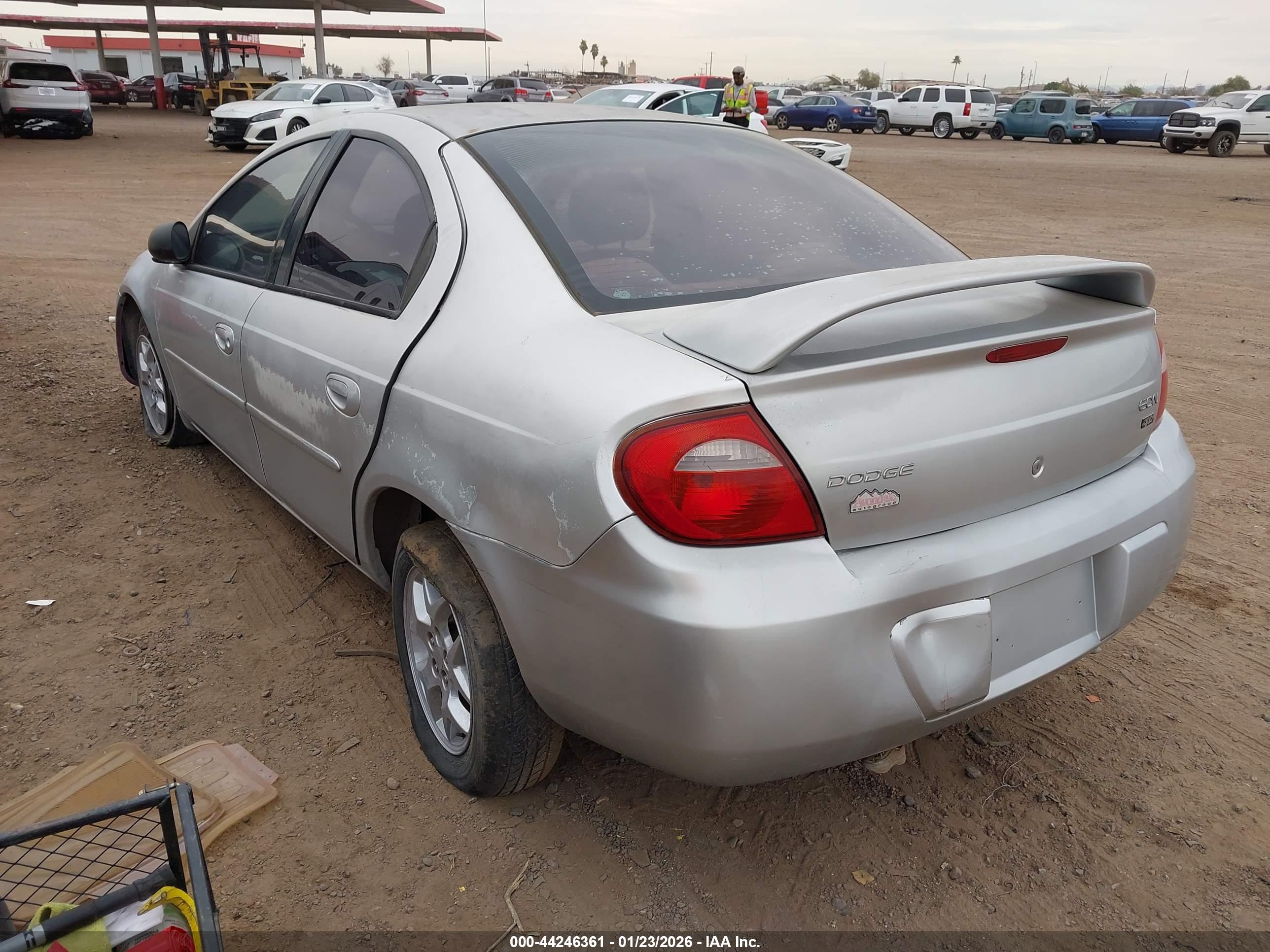 DODGE NEON image 3