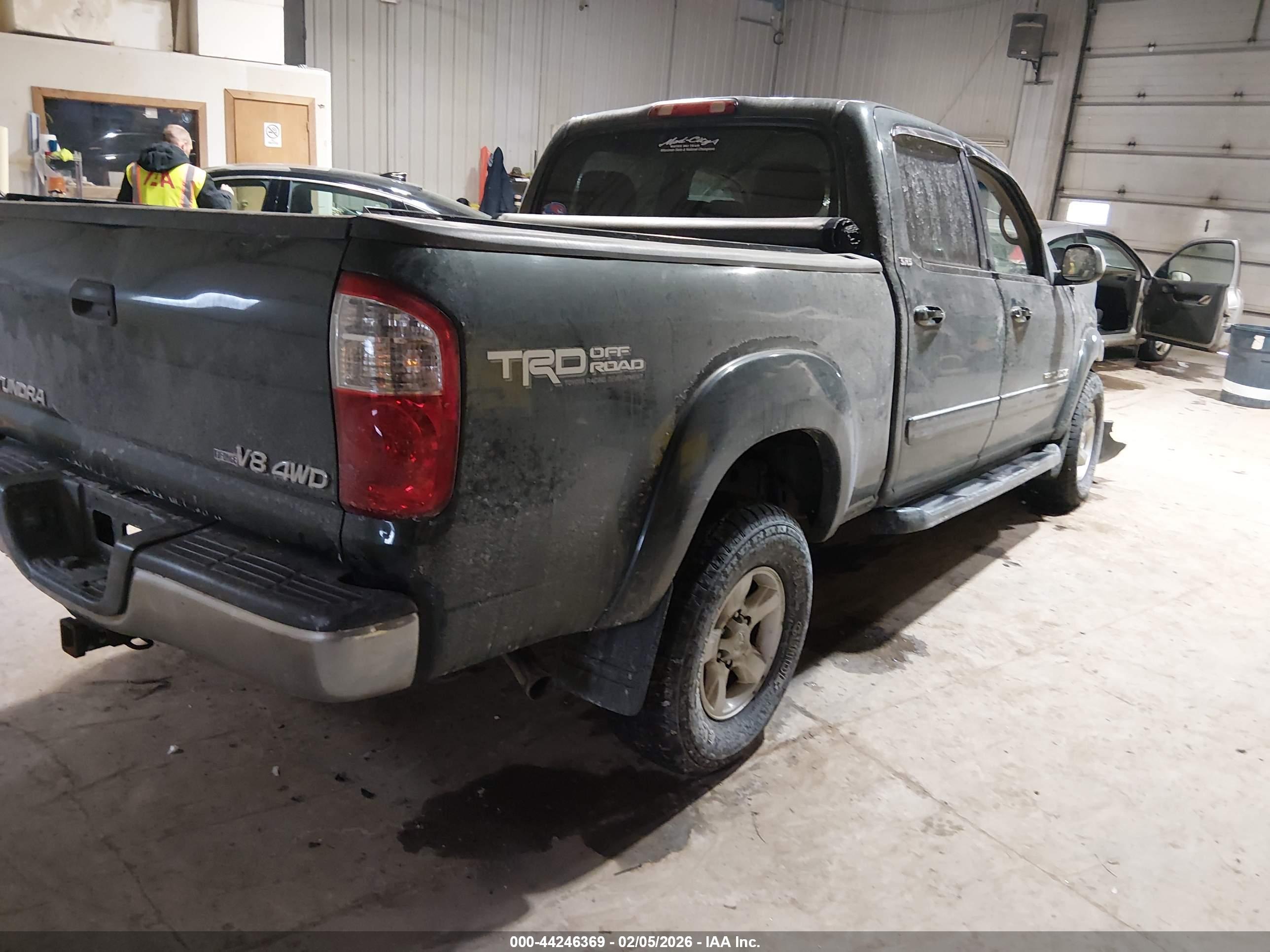 TOYOTA TUNDRA image 4