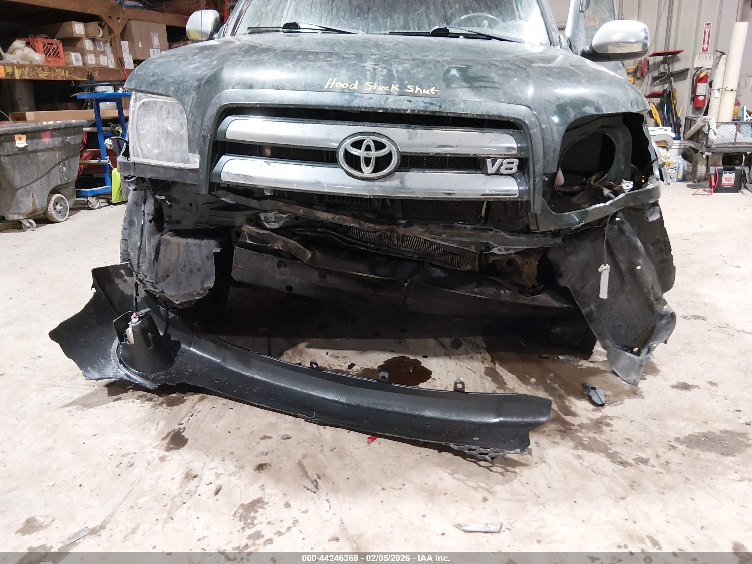 TOYOTA TUNDRA image 6
