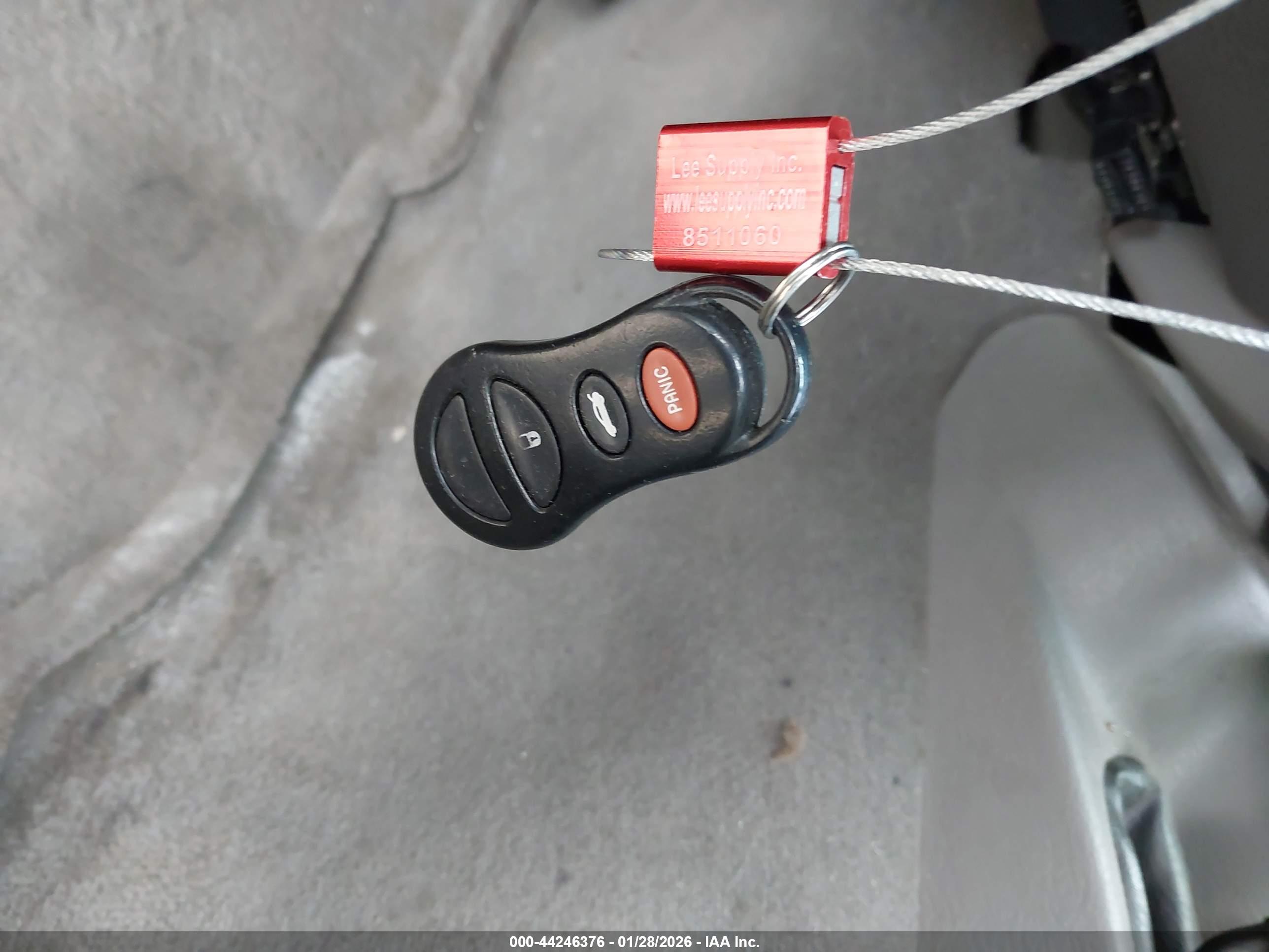 JEEP LIBERTY image 11