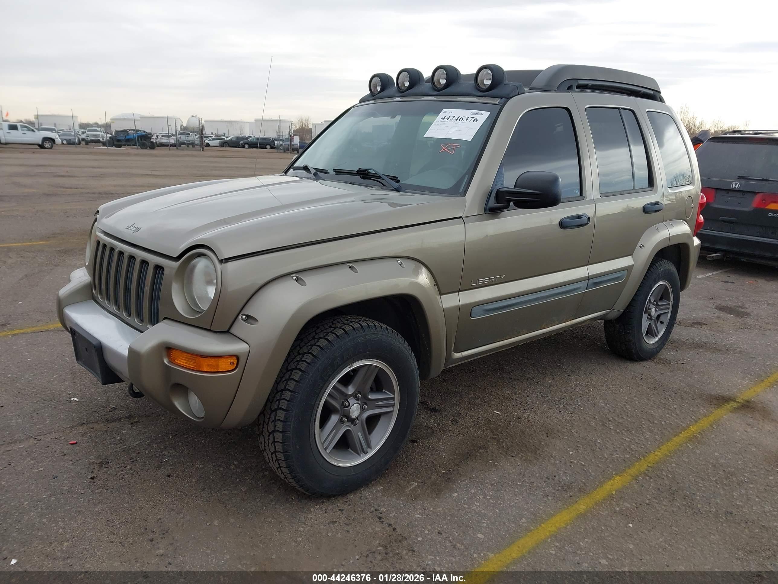 JEEP LIBERTY image 2