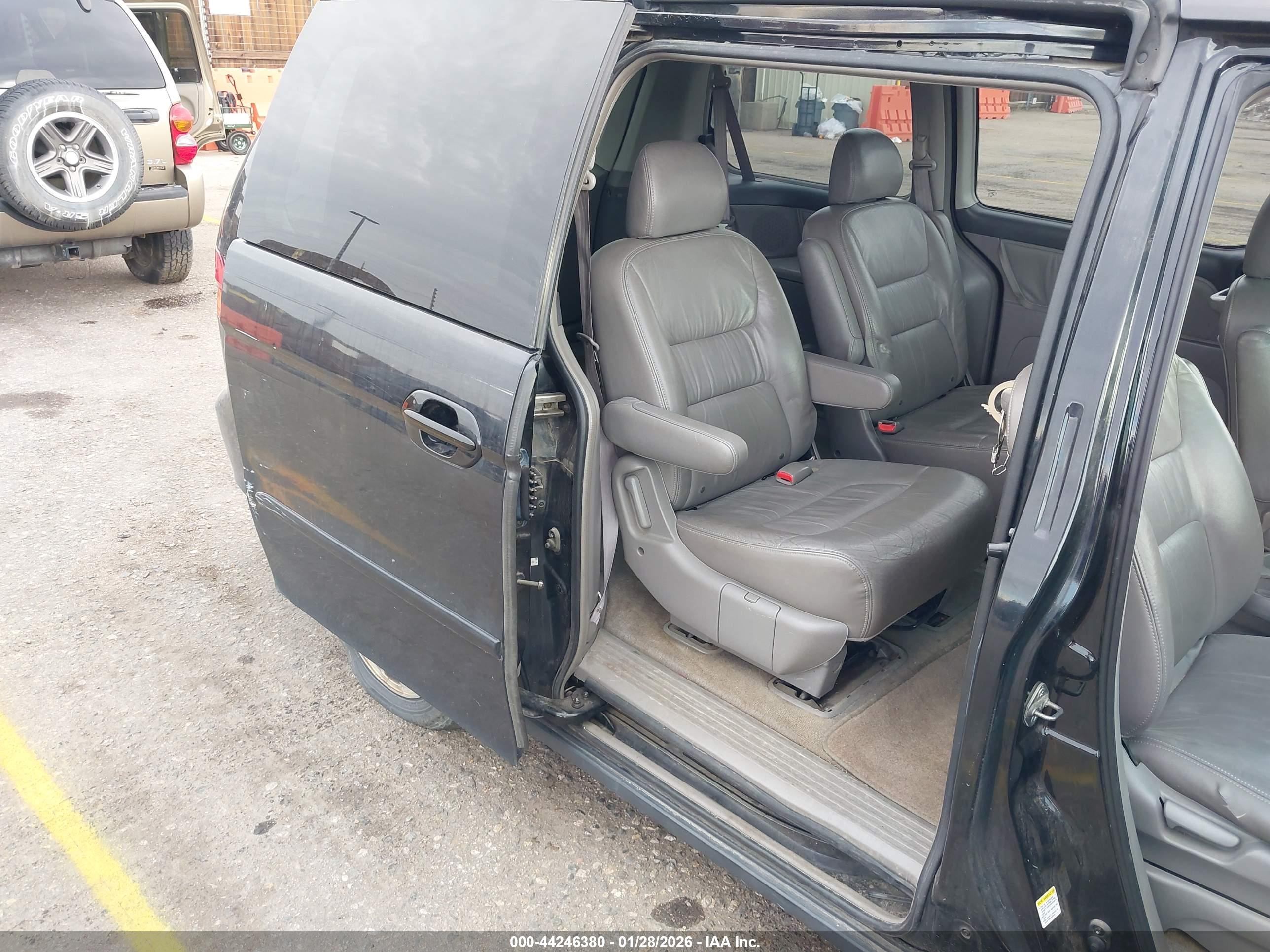 HONDA ODYSSEY image 8