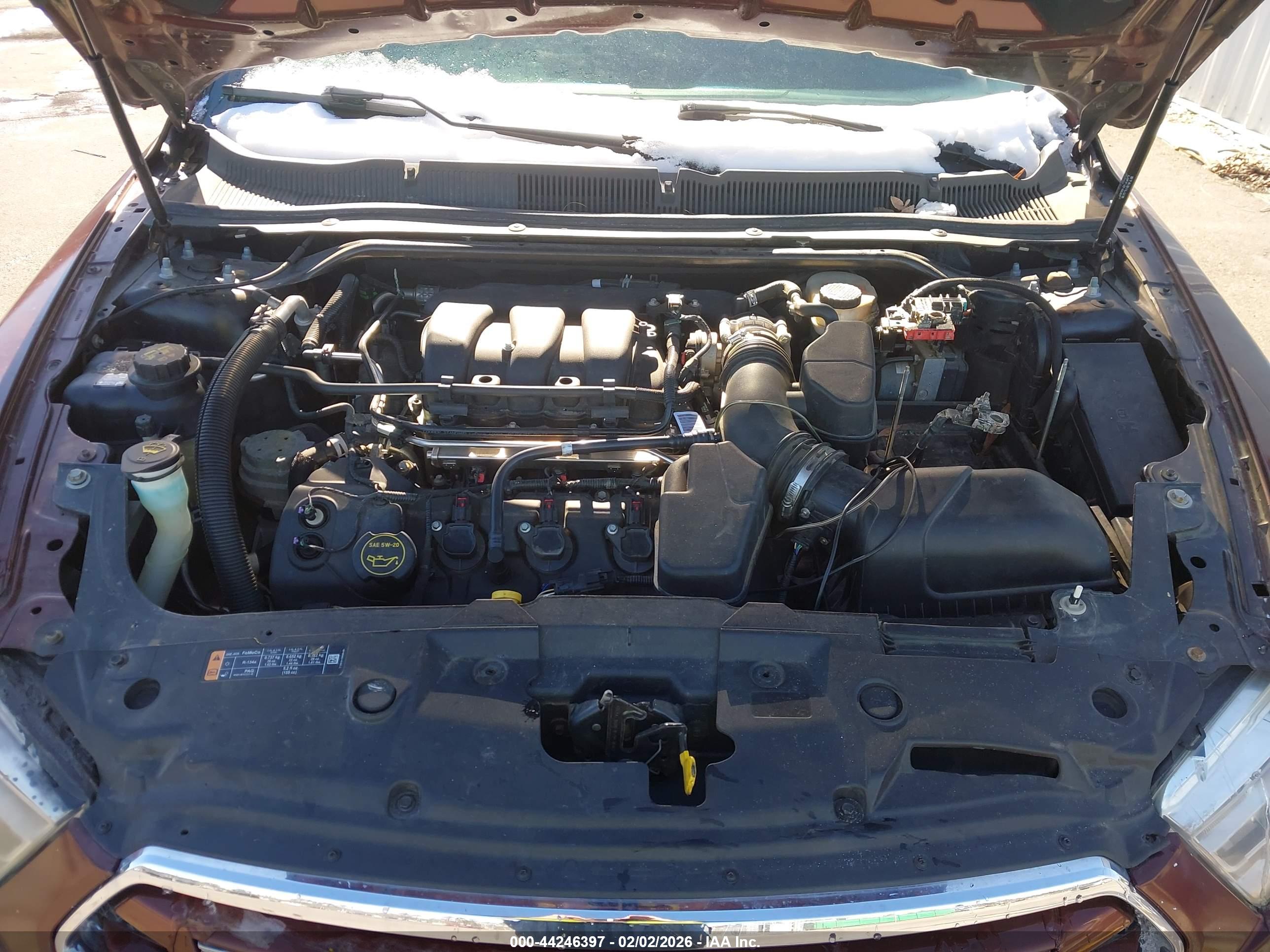 FORD TAURUS image 10