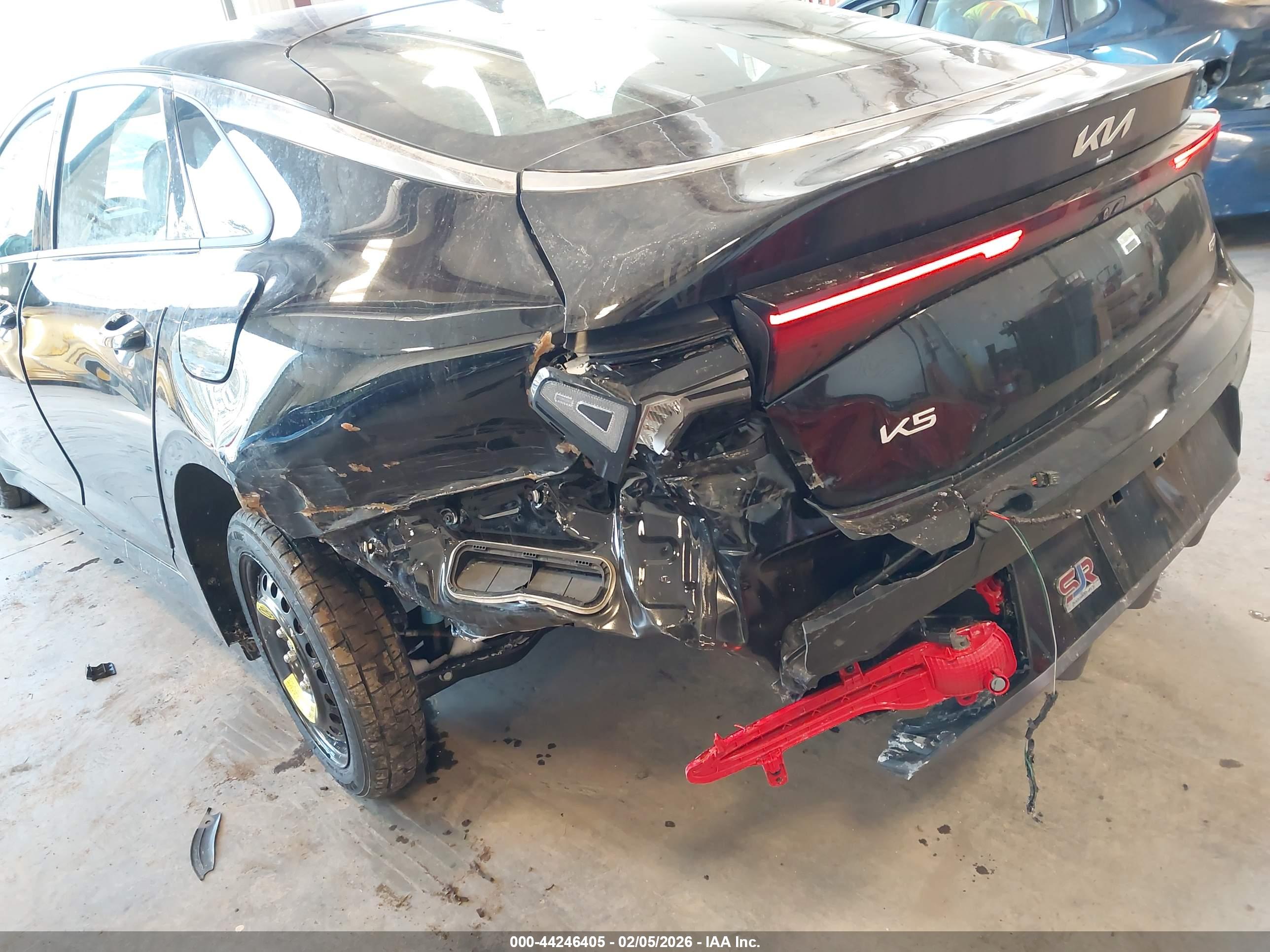 KIA K5 image 6