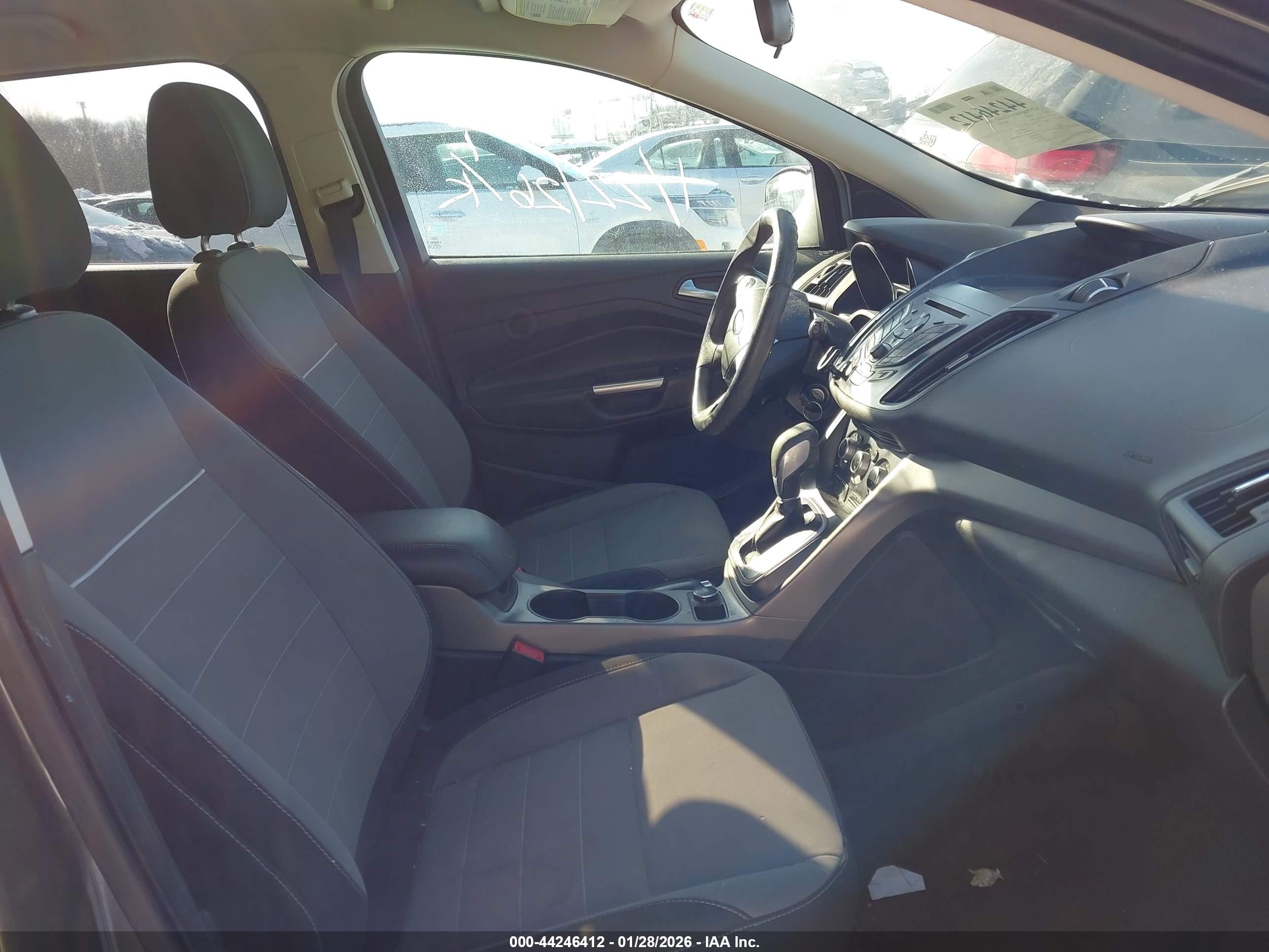 FORD ESCAPE image 5