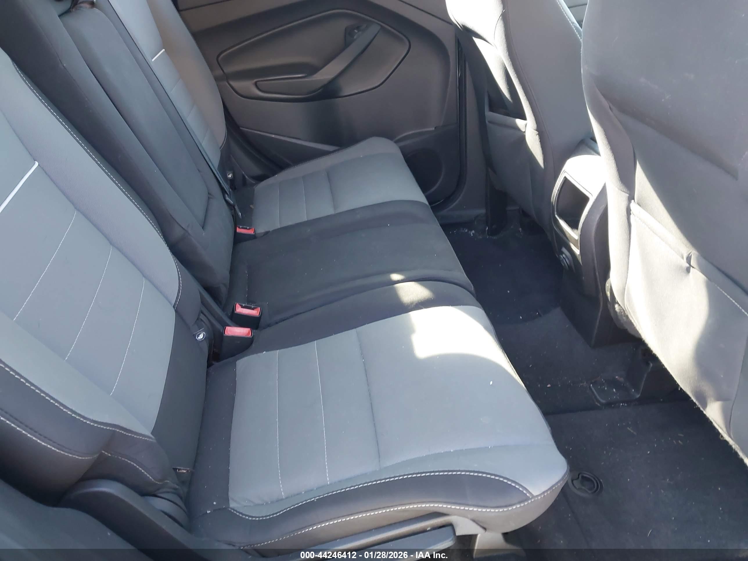FORD ESCAPE image 8