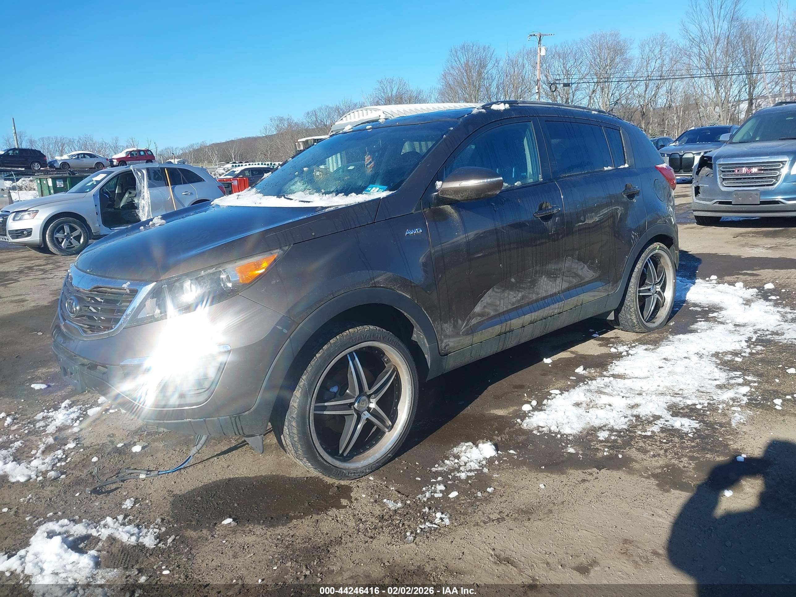 KIA SPORTAGE image 2