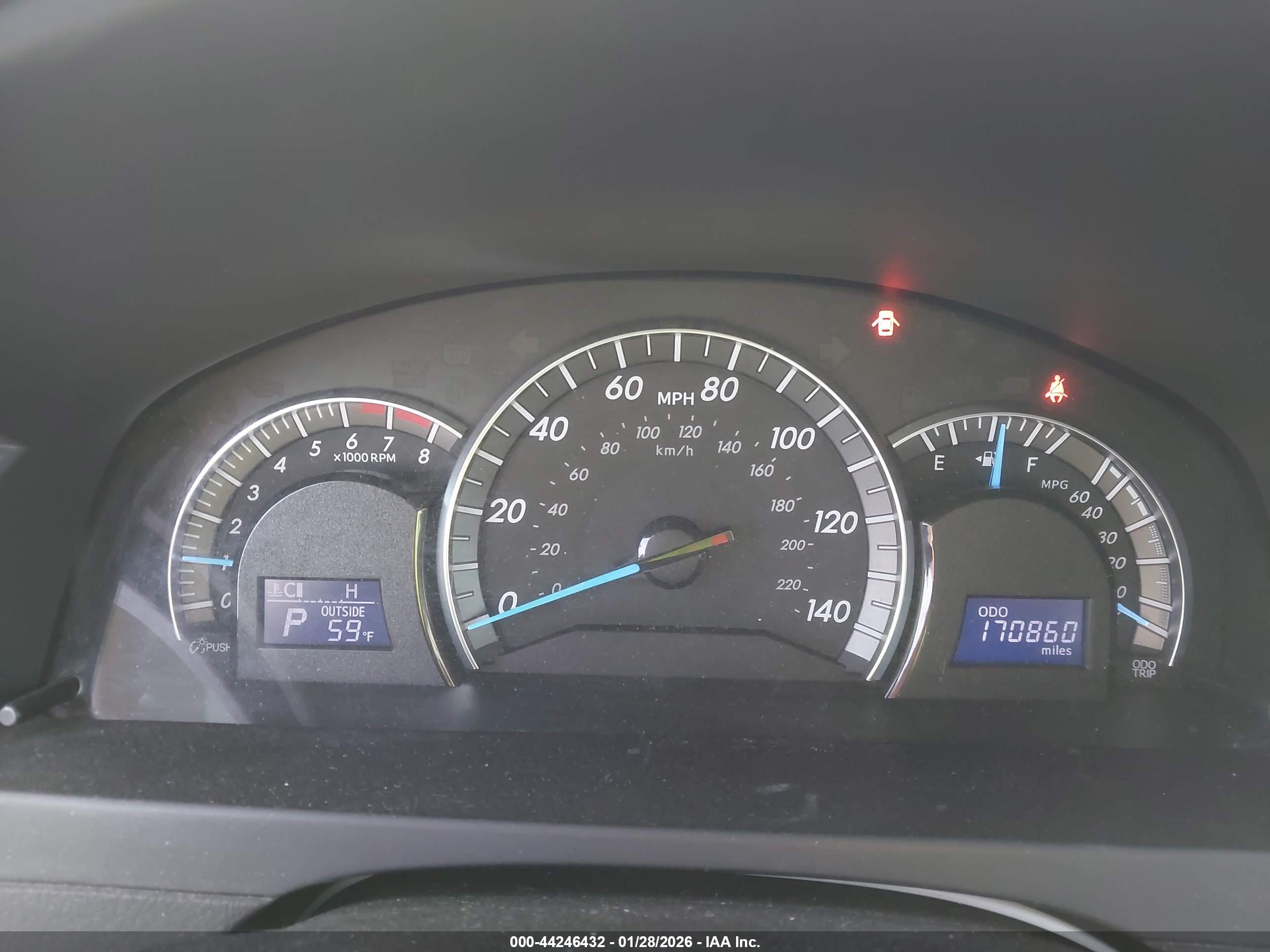 TOYOTA CAMRY image 7