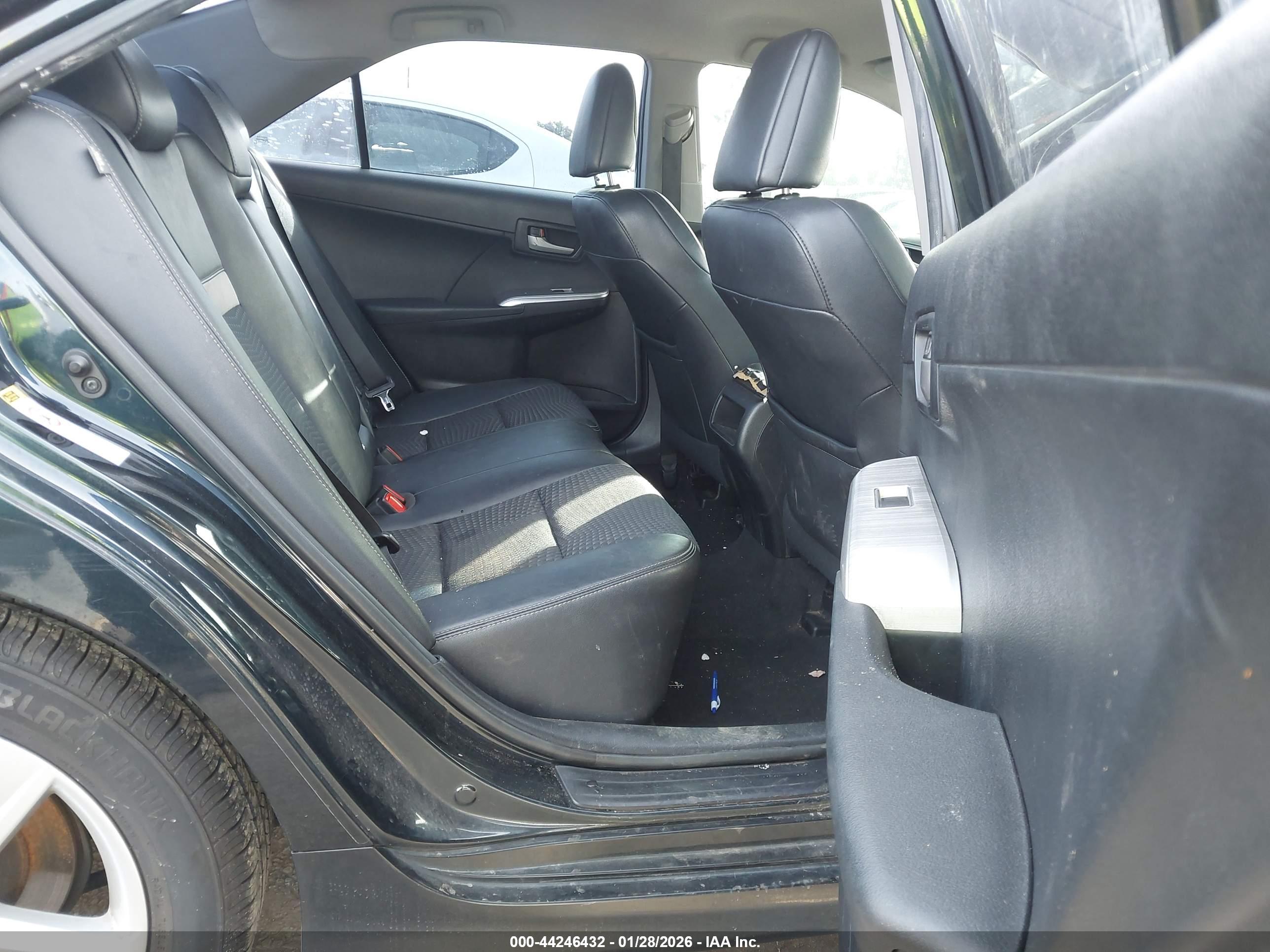 TOYOTA CAMRY image 8