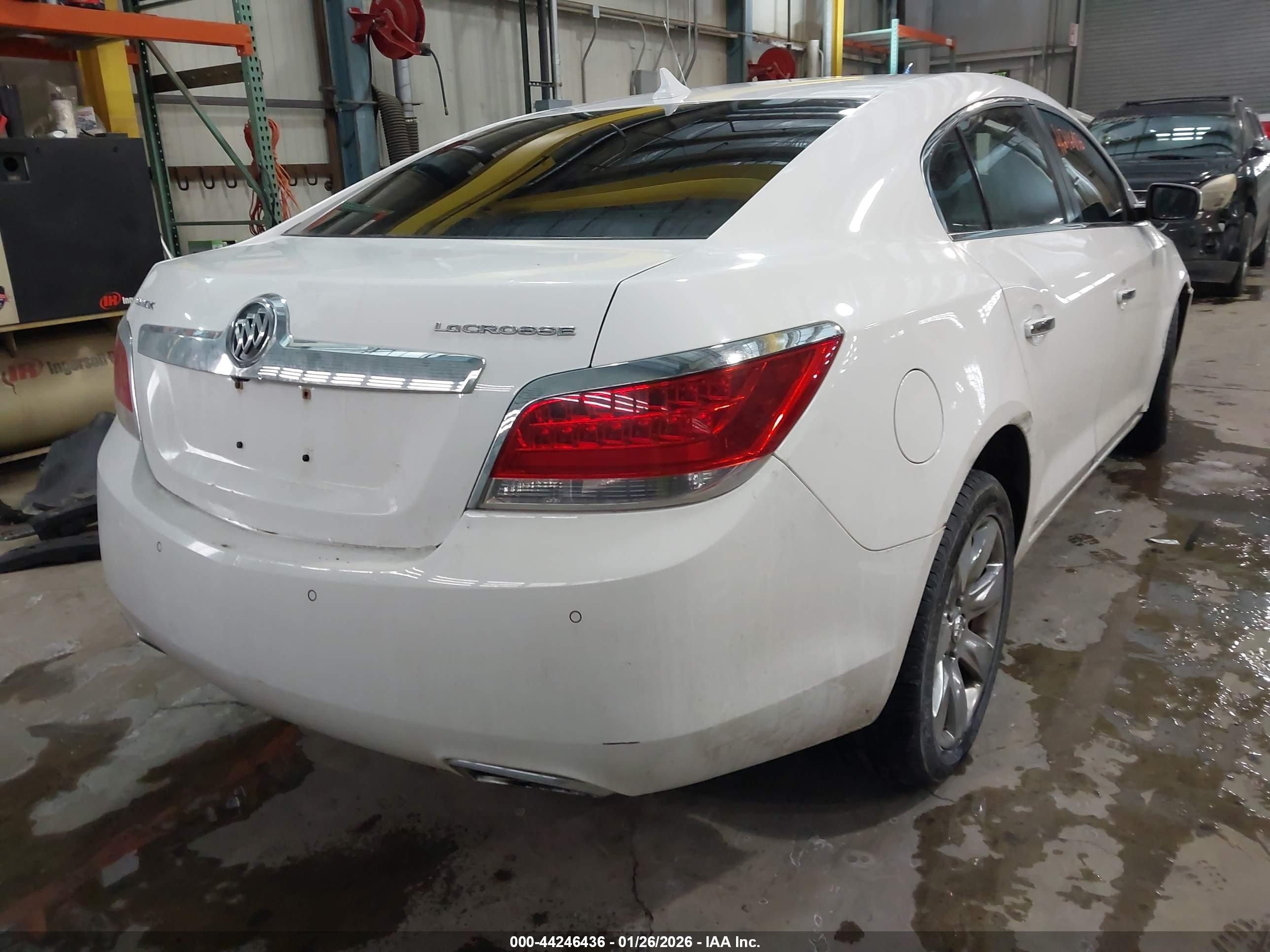 BUICK LACROSSE image 4