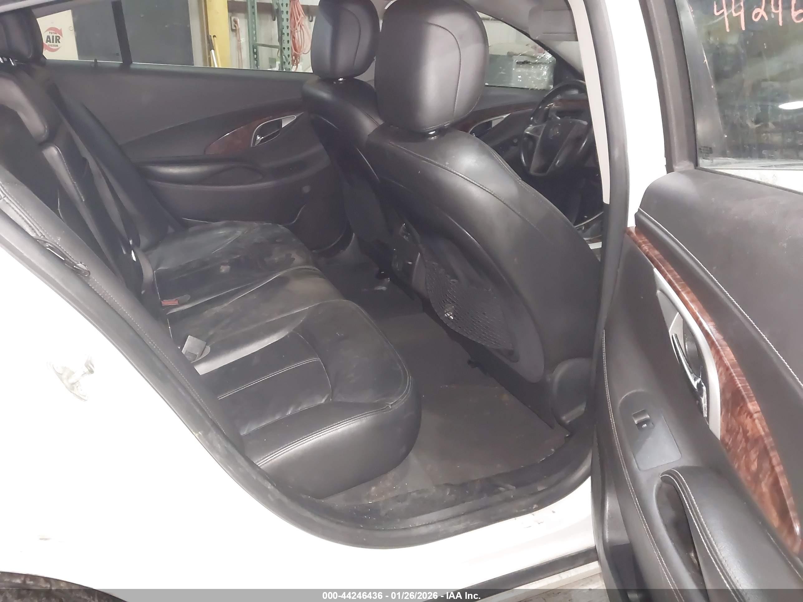 BUICK LACROSSE image 8