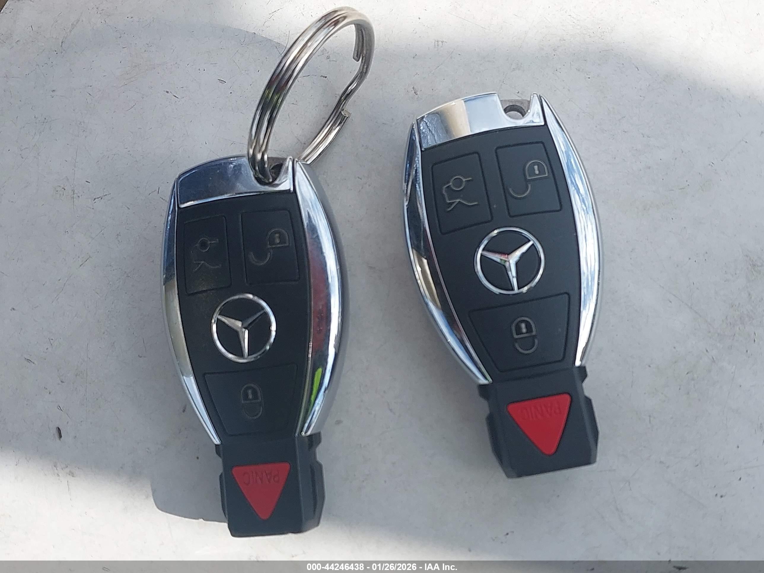 MERCEDES-BENZ E image 11