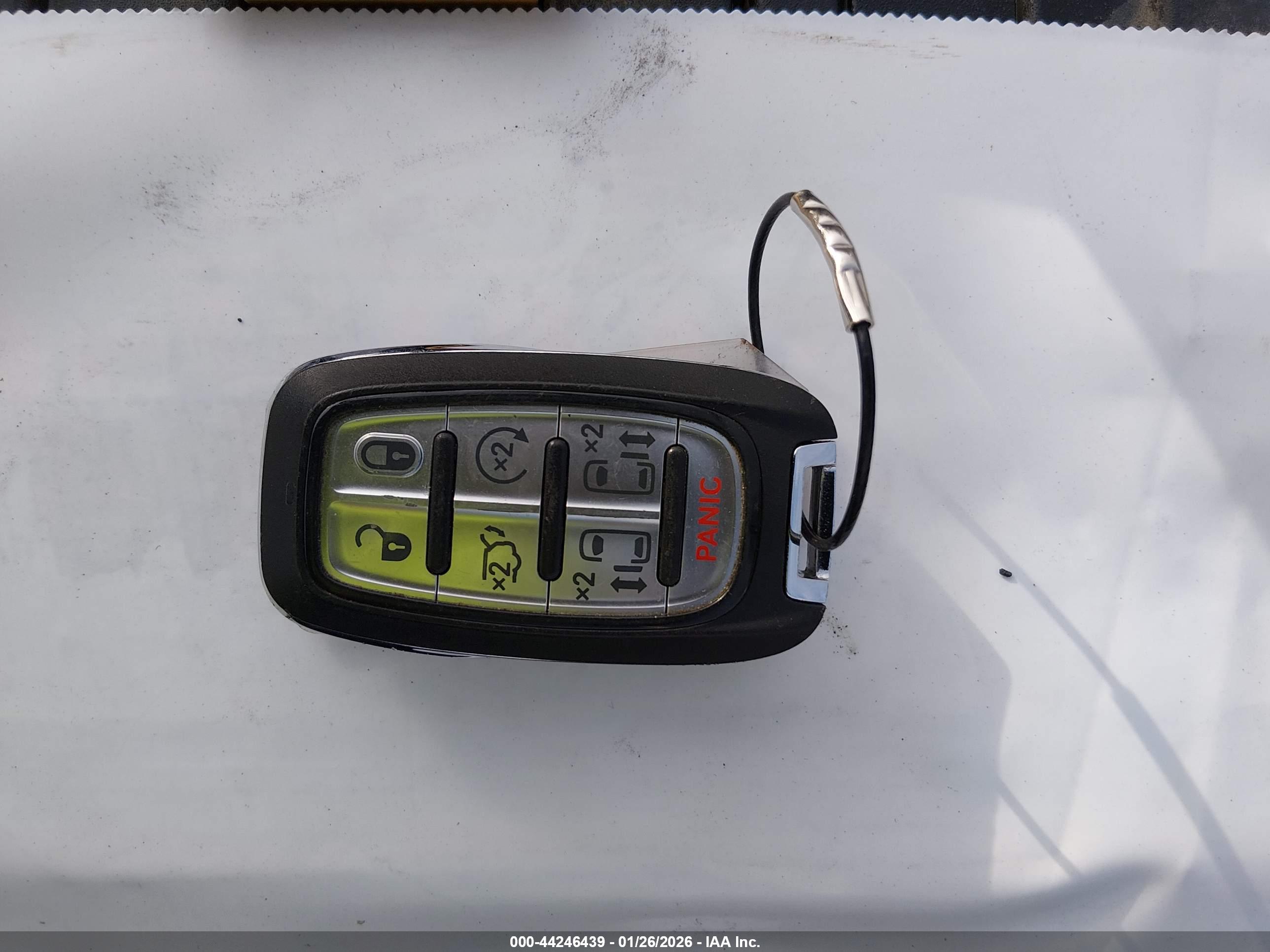 CHRYSLER PACIFICA image 11