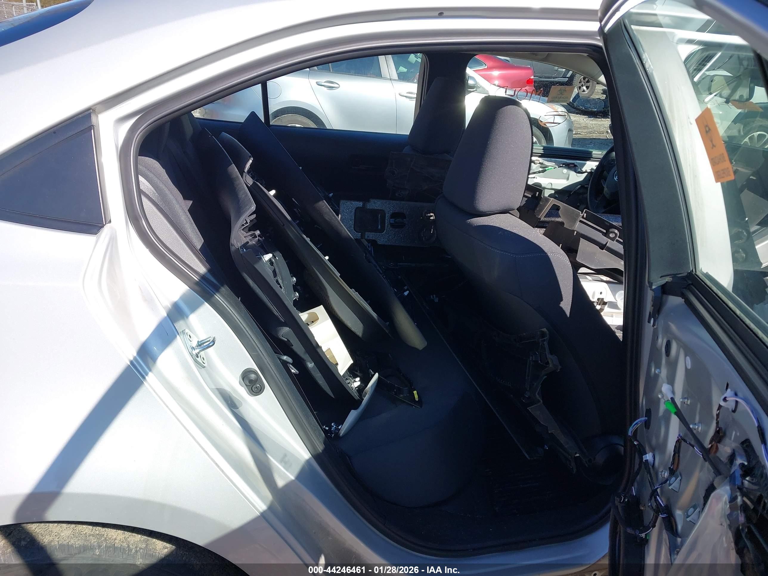 TOYOTA COROLLA image 8