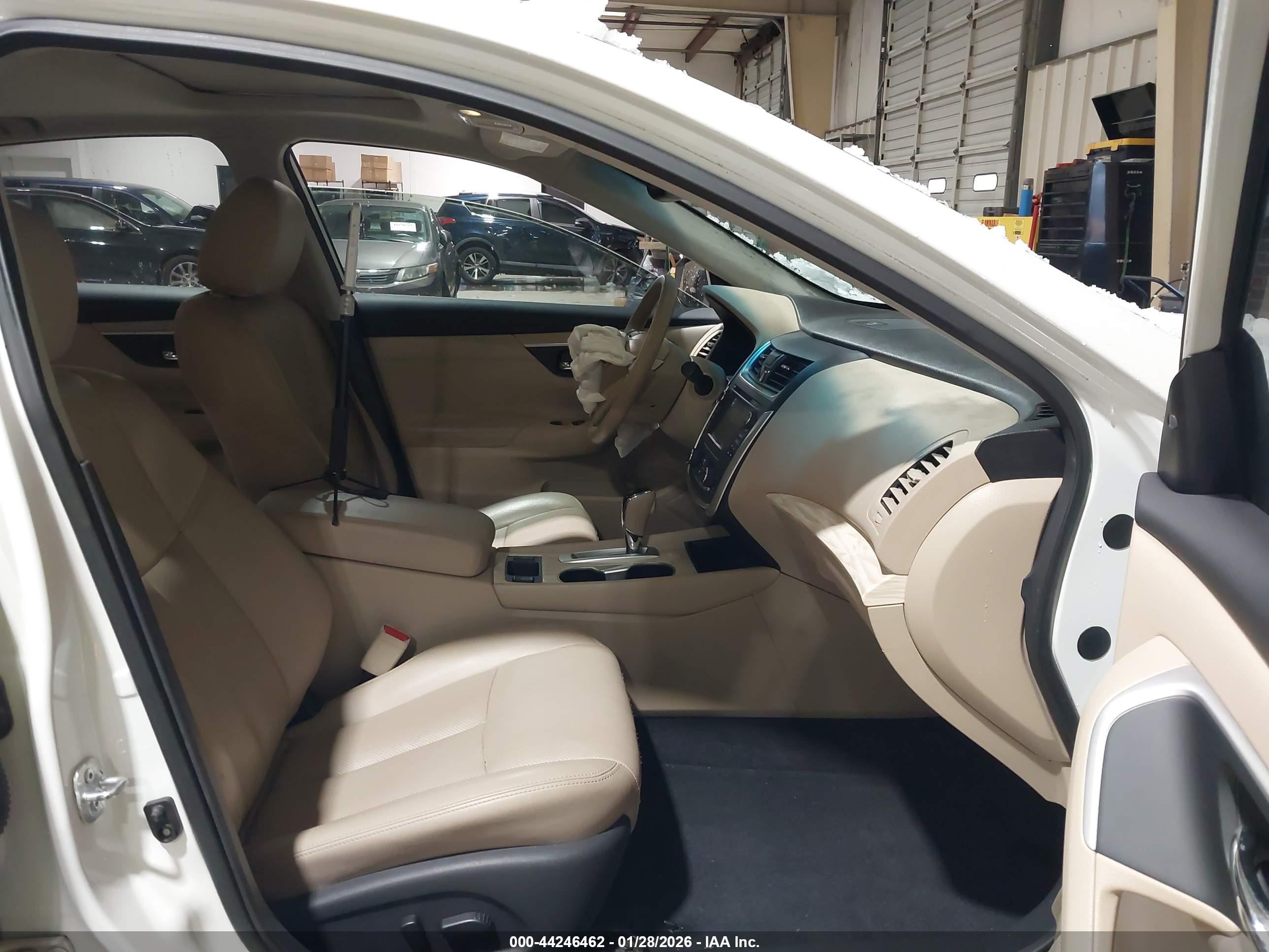 NISSAN ALTIMA image 5