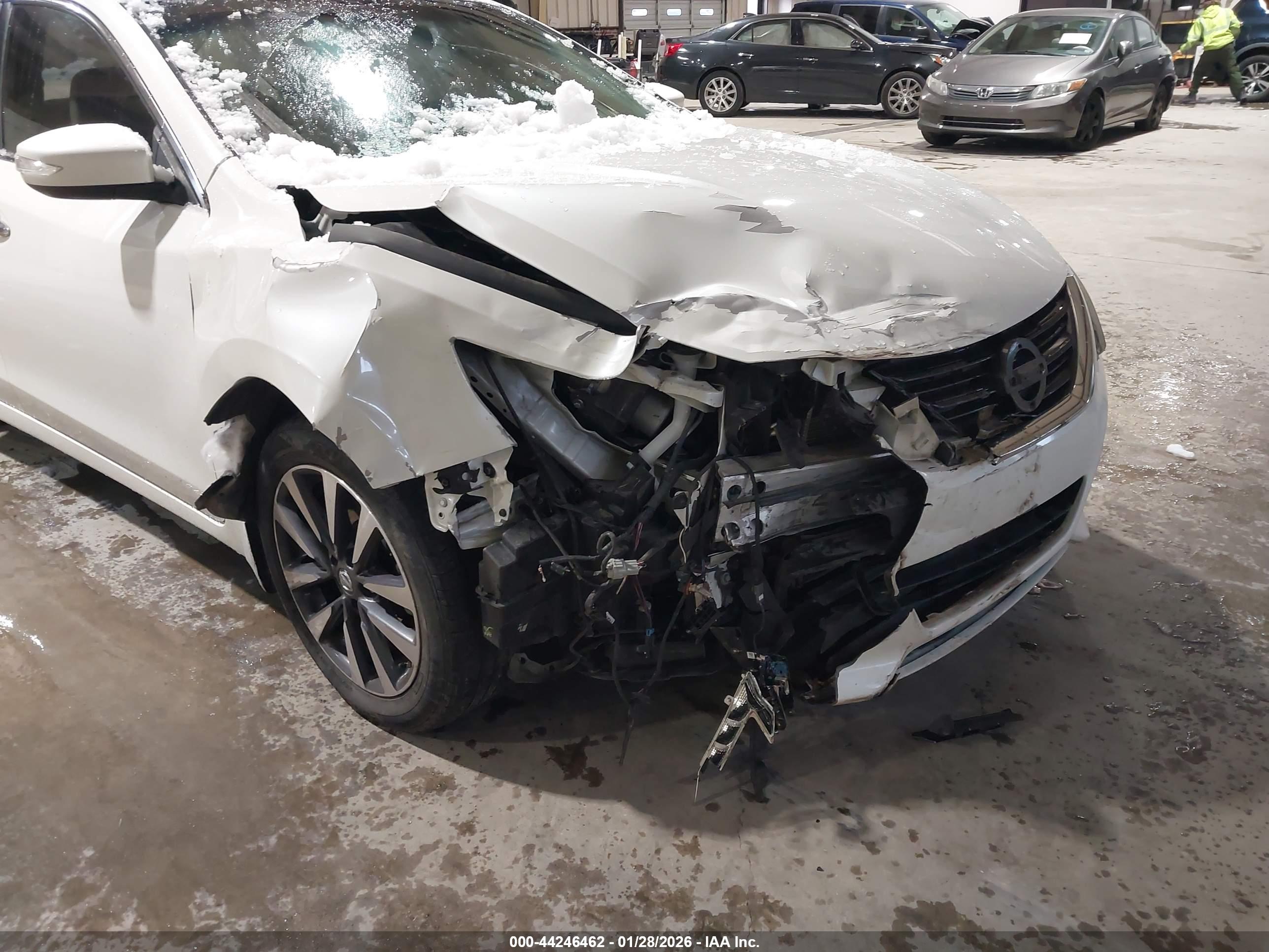 NISSAN ALTIMA image 6