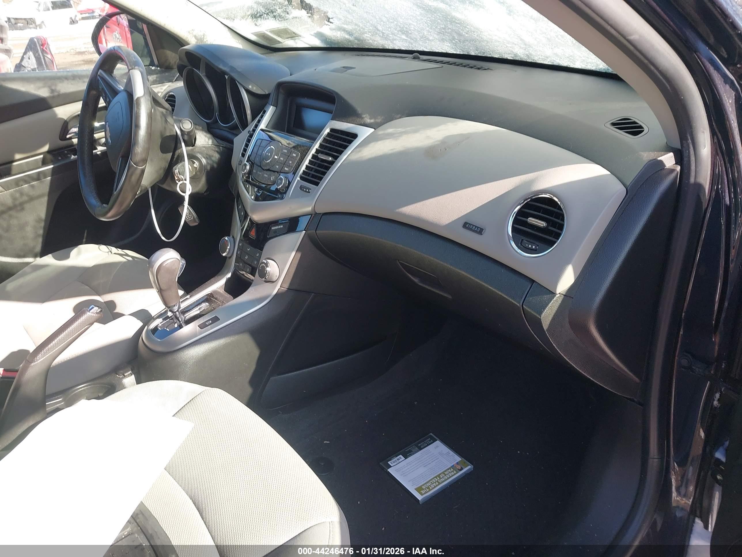 CHEVROLET CRUZE image 5