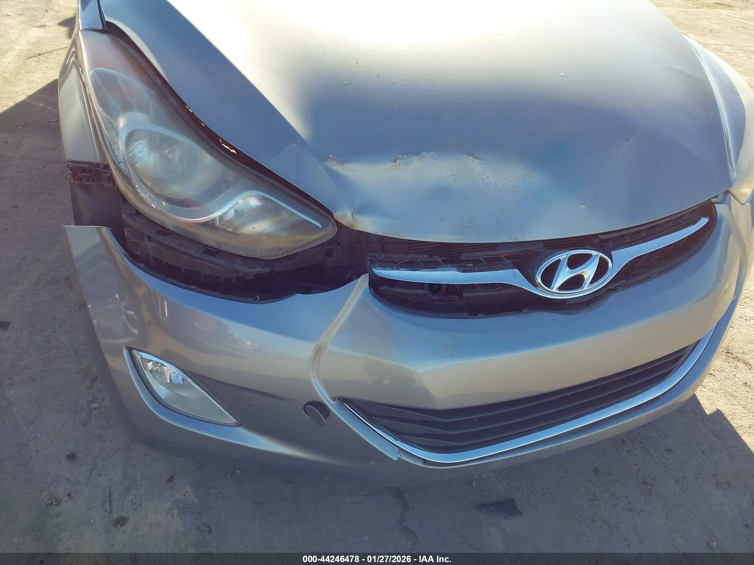 HYUNDAI ELANTRA image 6