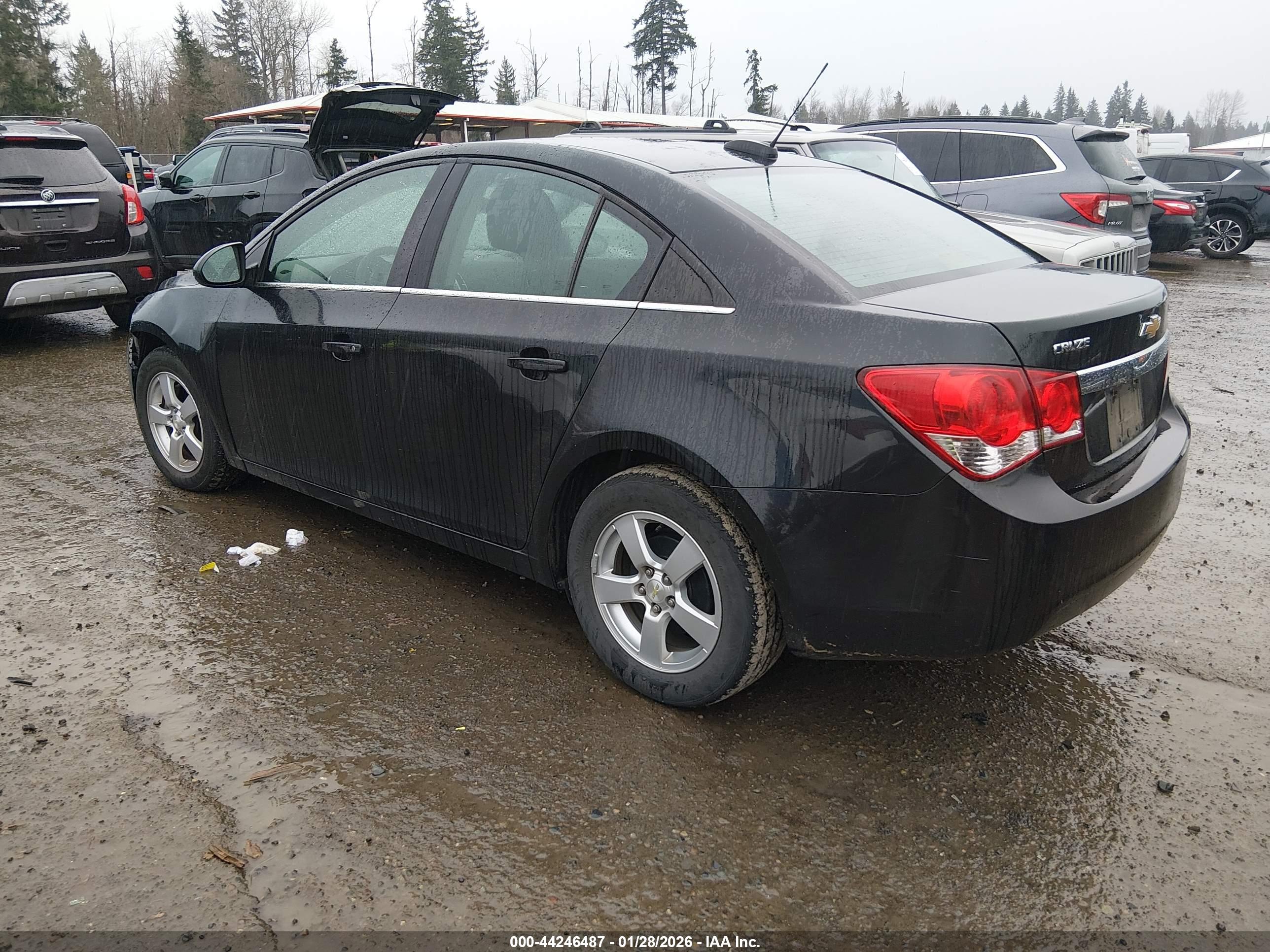 CHEVROLET CRUZE image 3