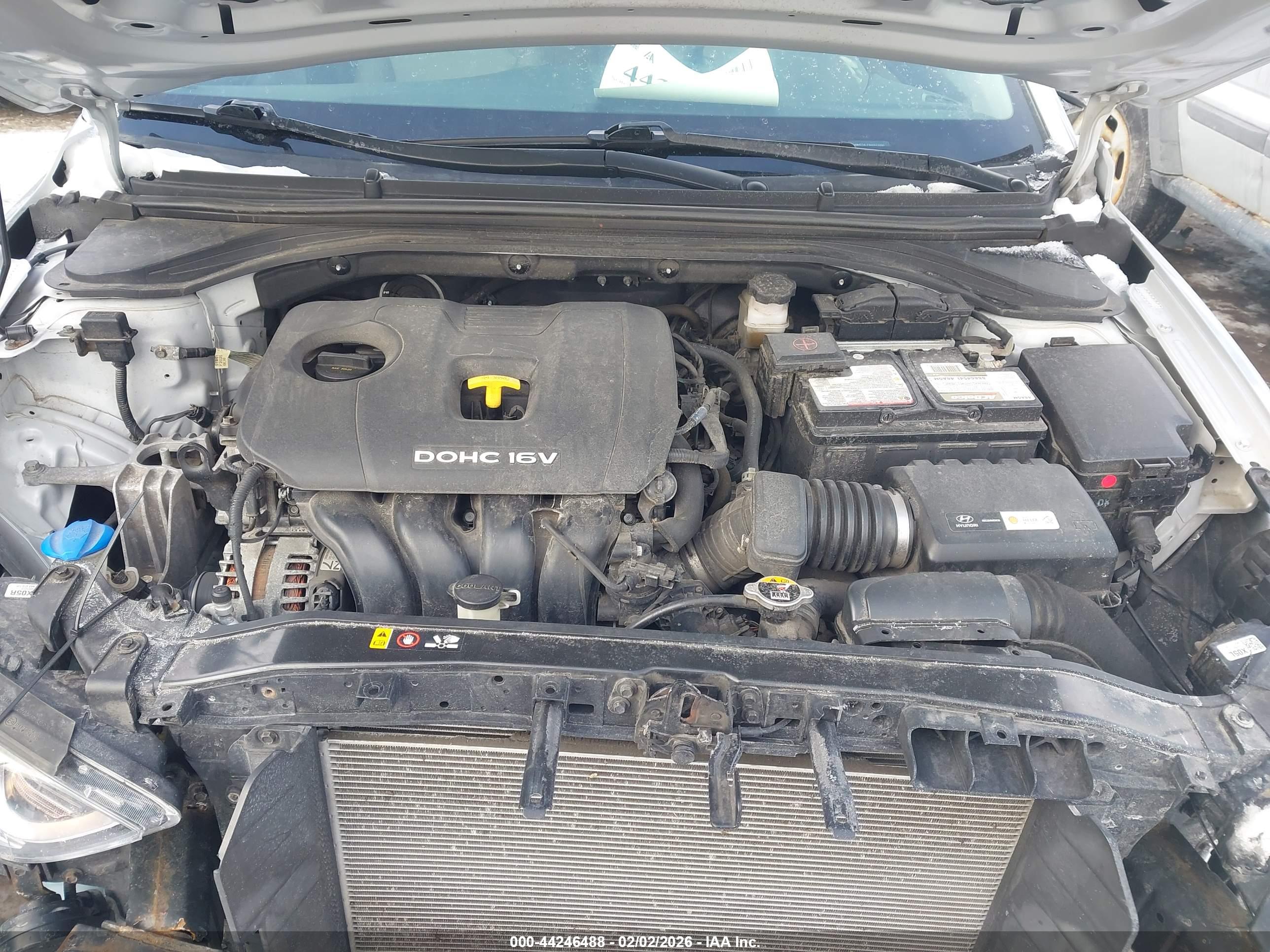 HYUNDAI ELANTRA image 10