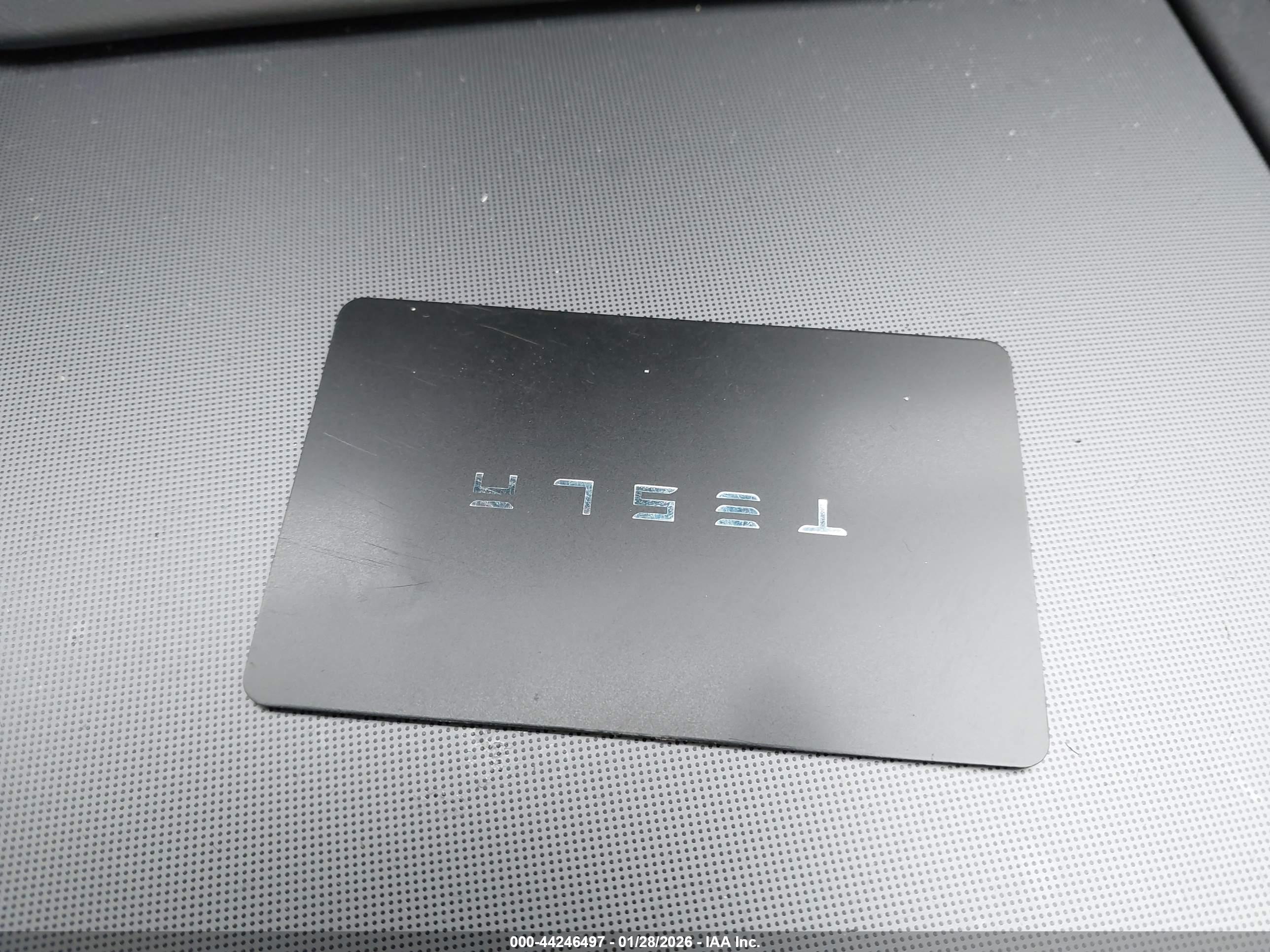 TESLA MODEL image 11