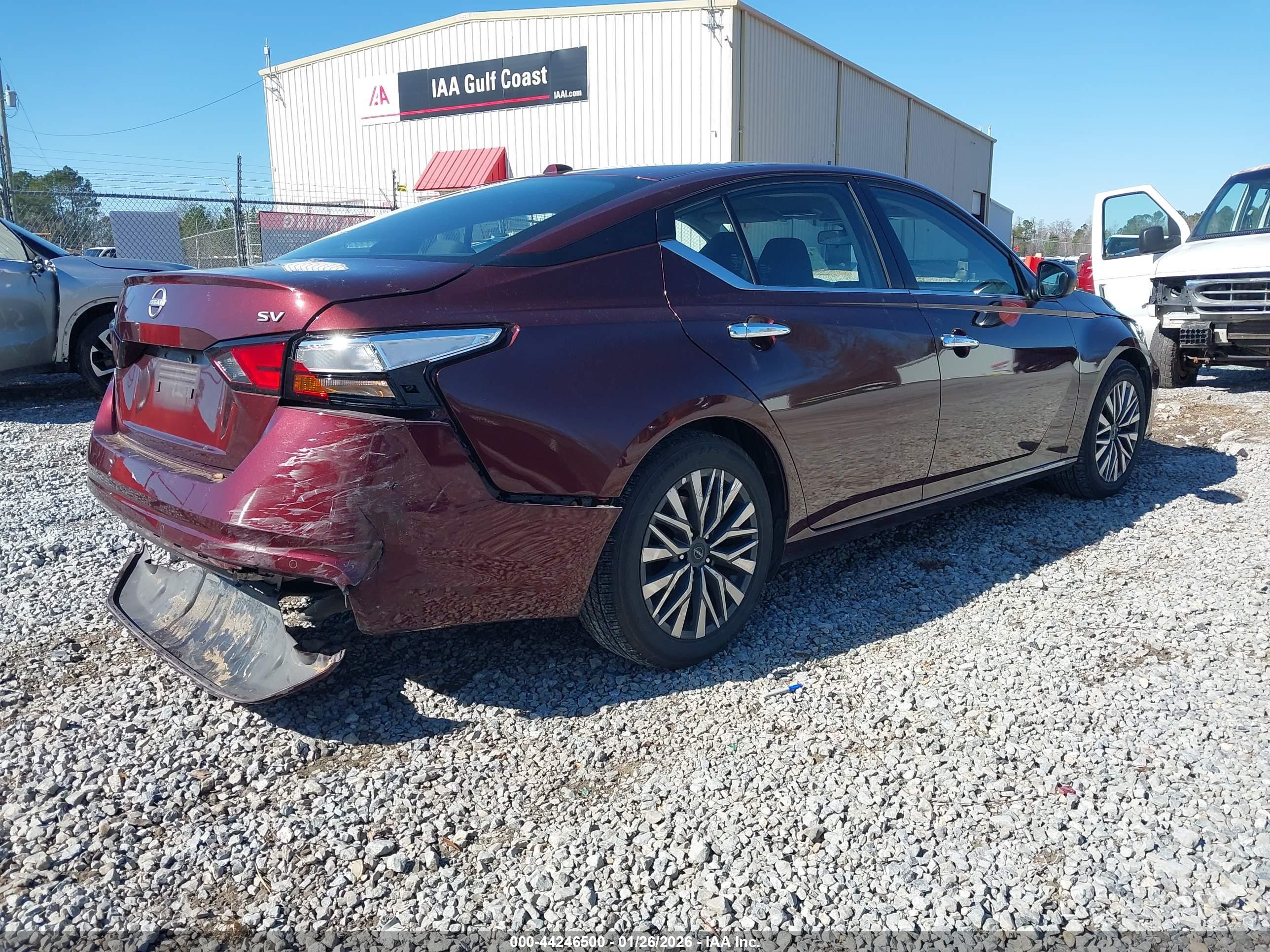 NISSAN ALTIMA image 4