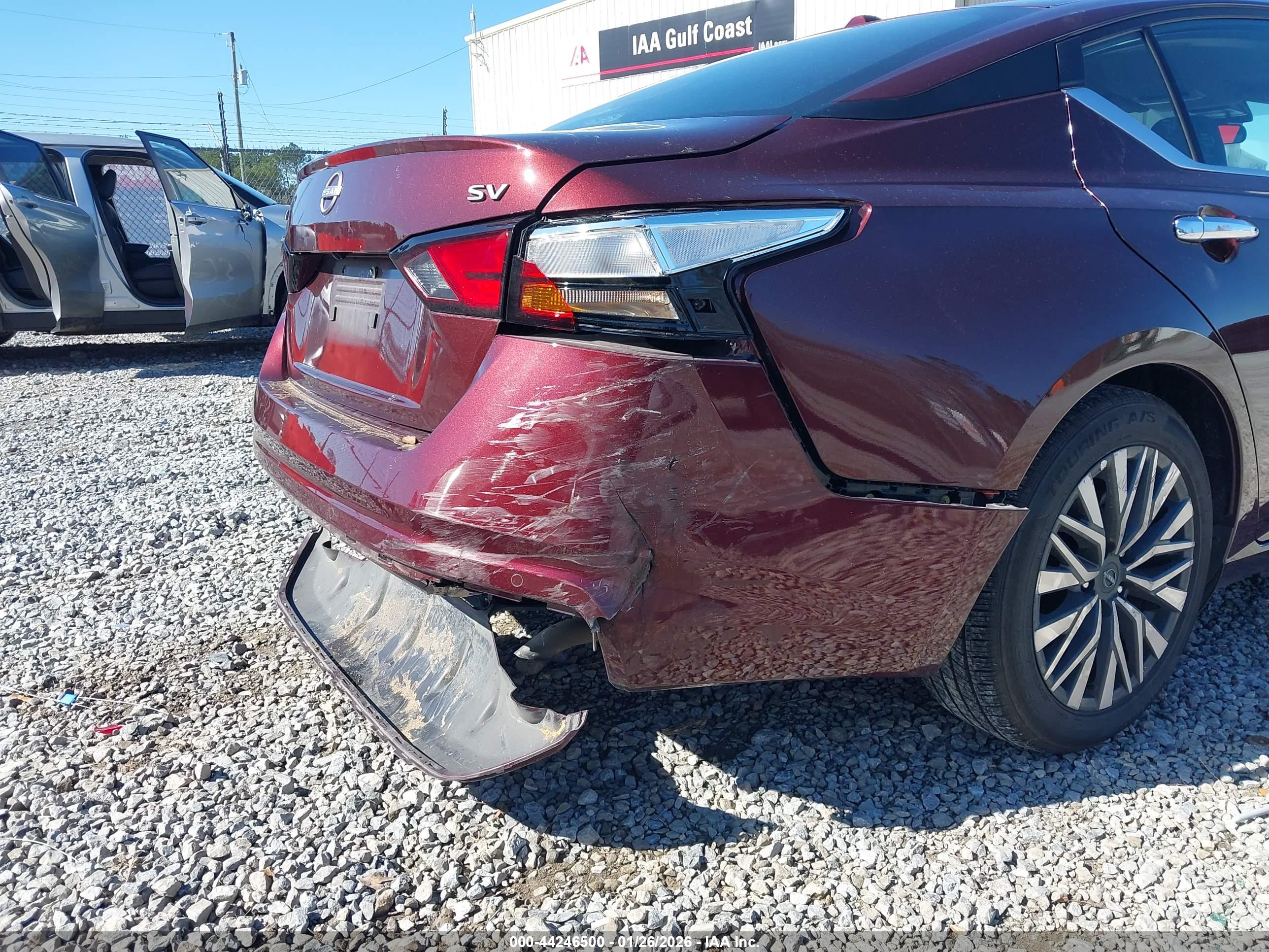 NISSAN ALTIMA image 6
