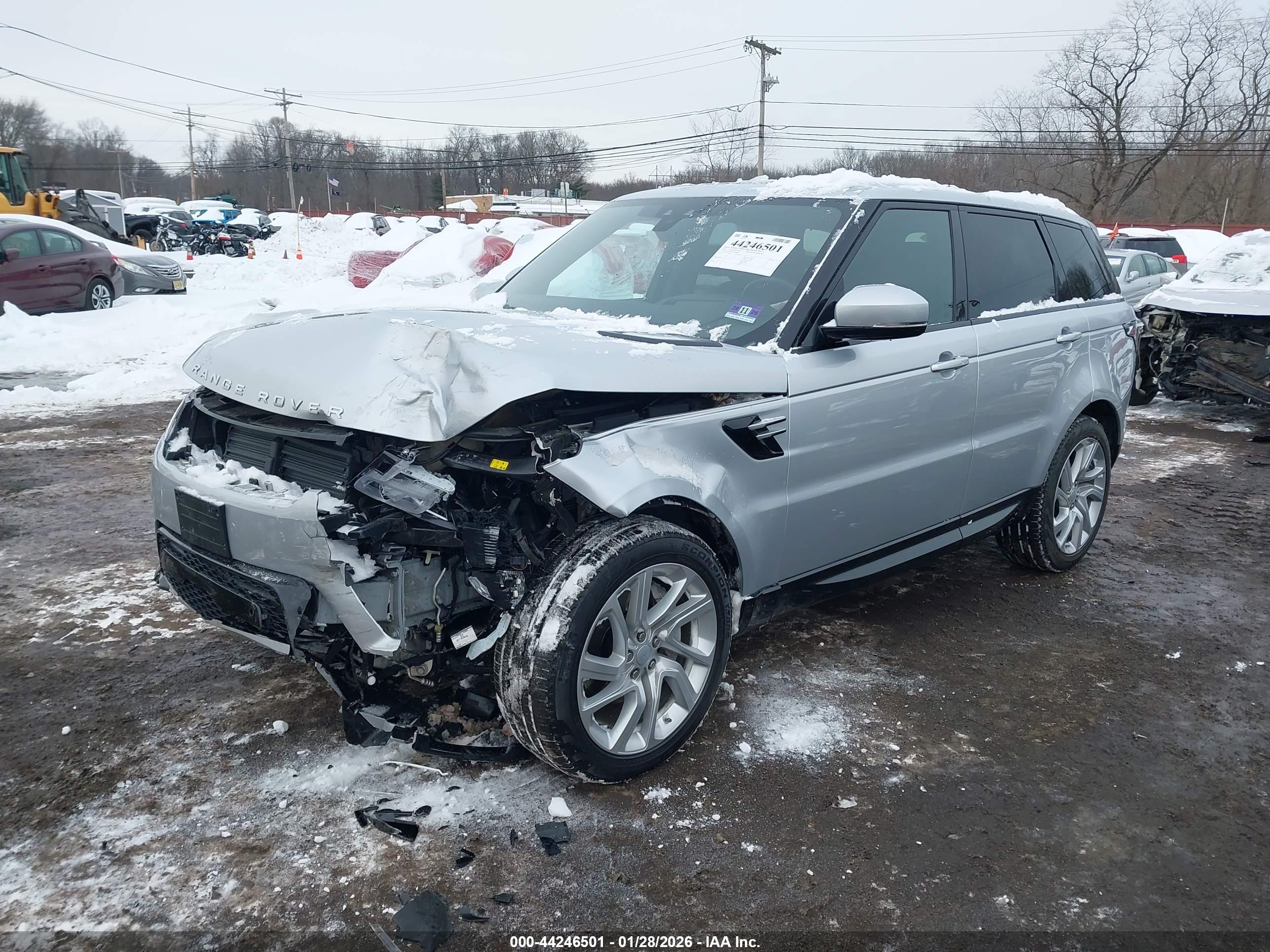 LAND ROVER image 6