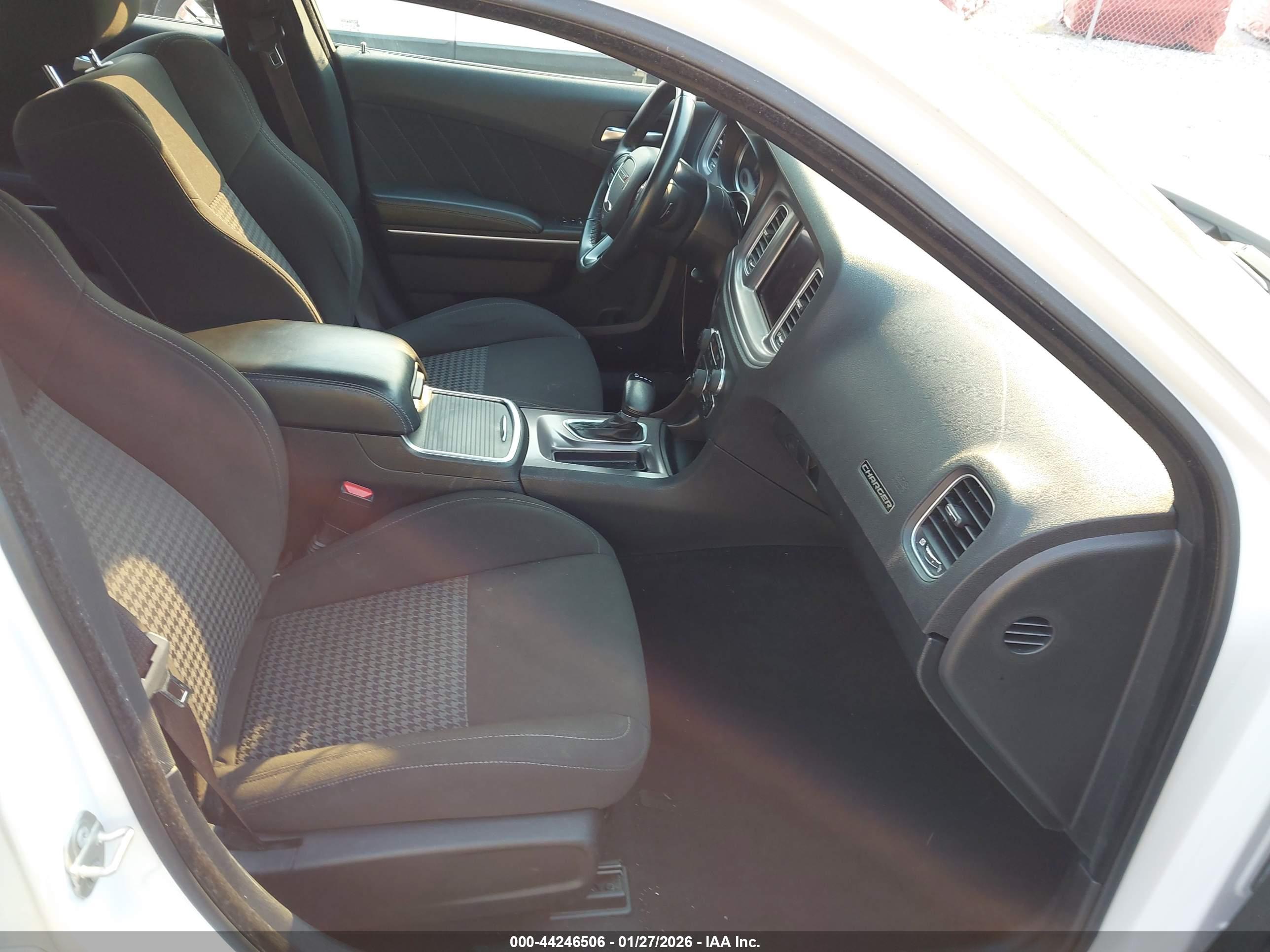 DODGE CHARGER image 5