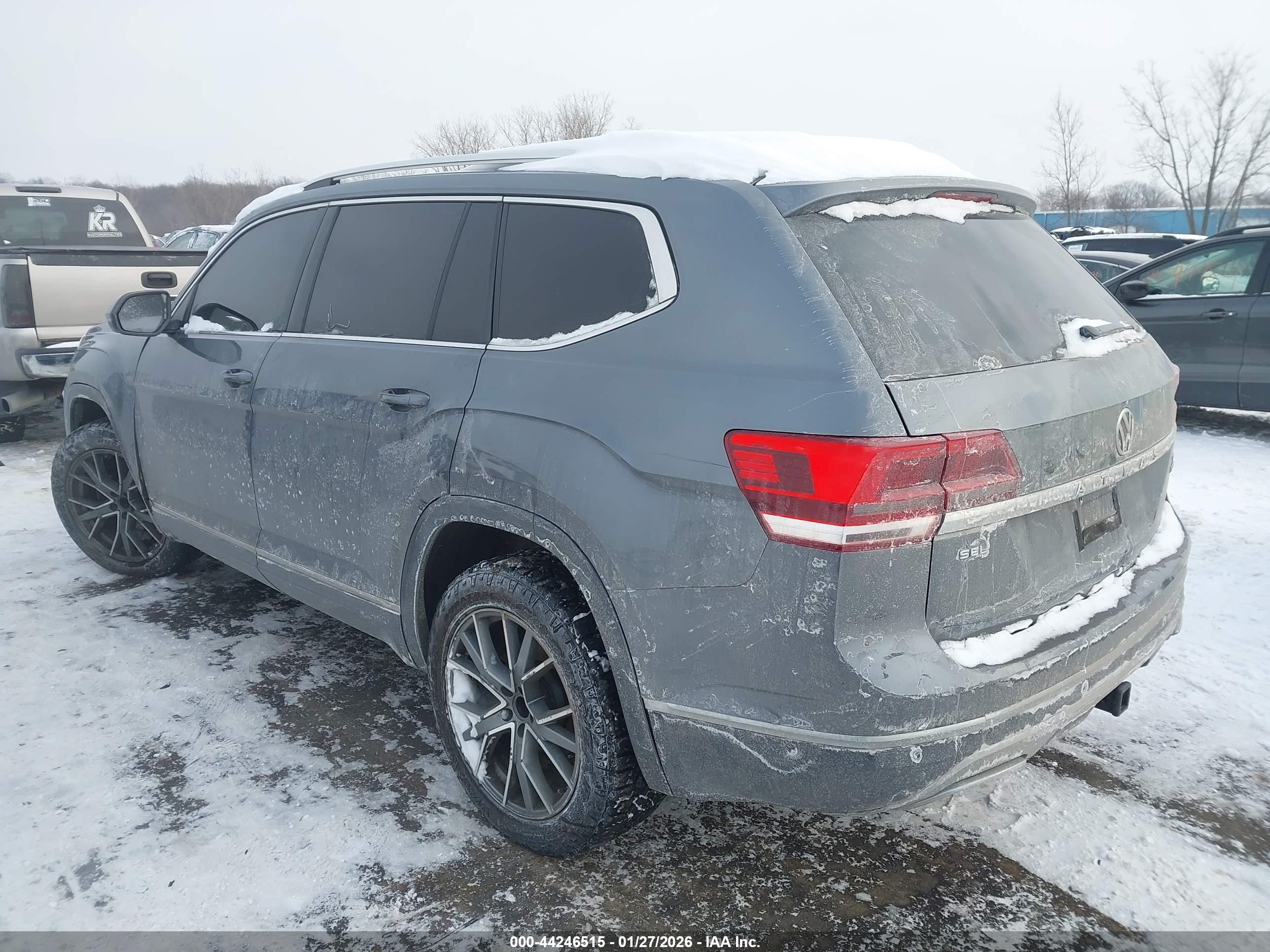 VOLKSWAGEN ATLAS image 3
