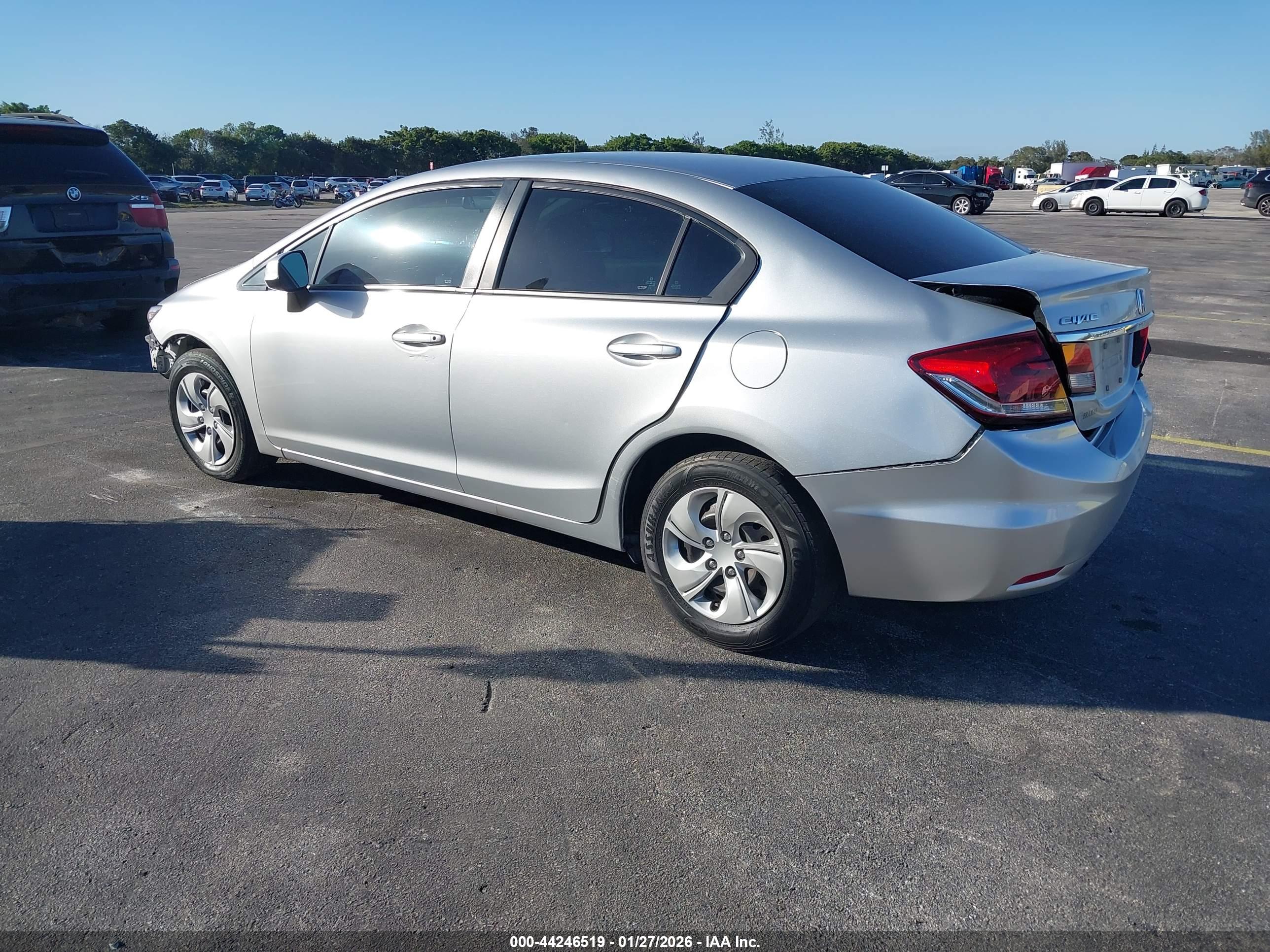 HONDA CIVIC image 3