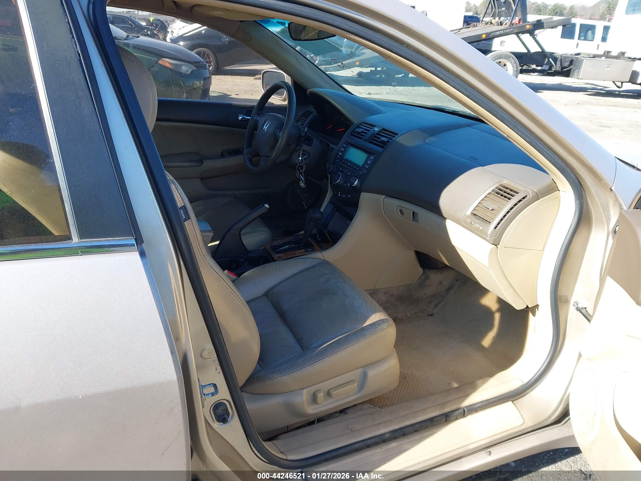 HONDA ACCORD image 5