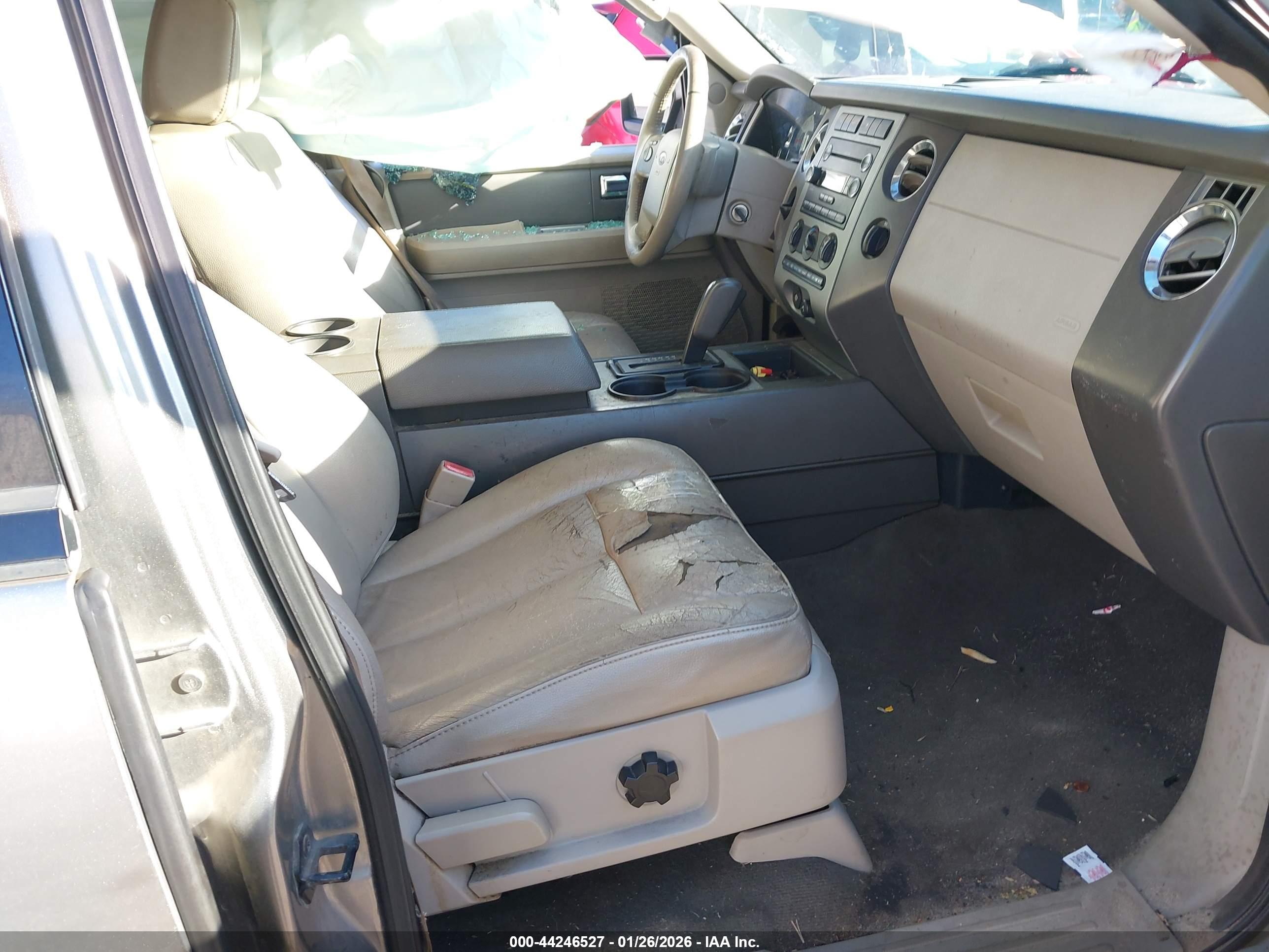 FORD EXPEDITION image 5