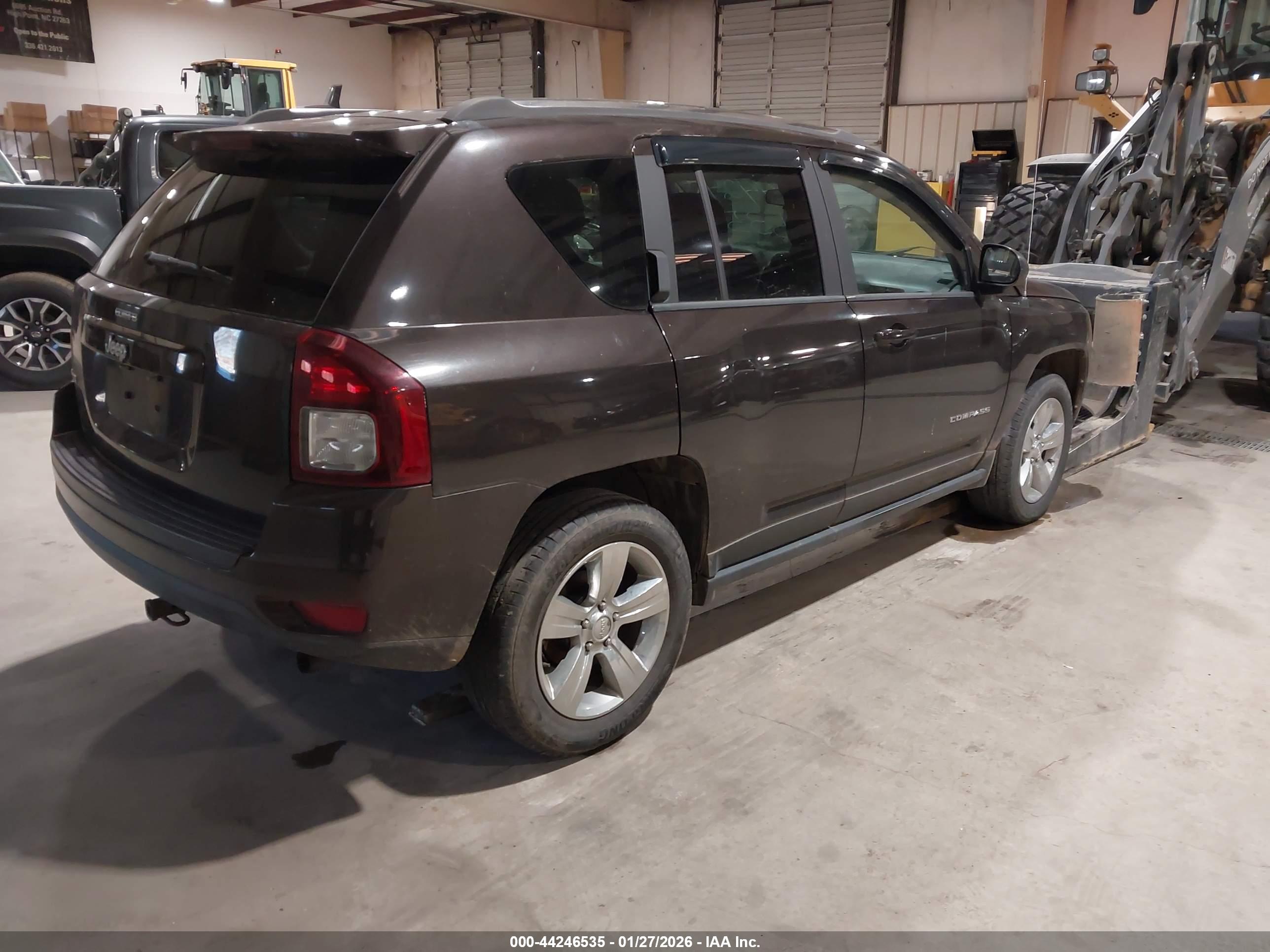 JEEP COMPASS image 4