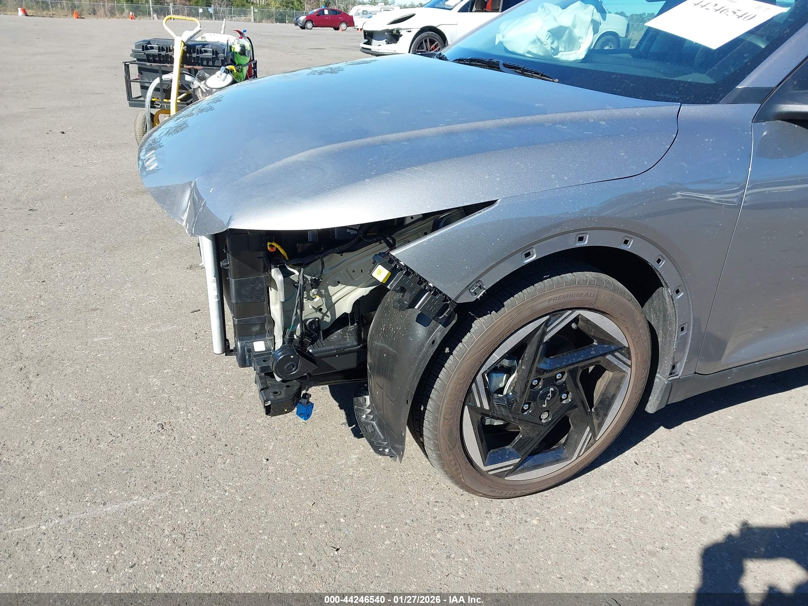 KIA K4 image 6