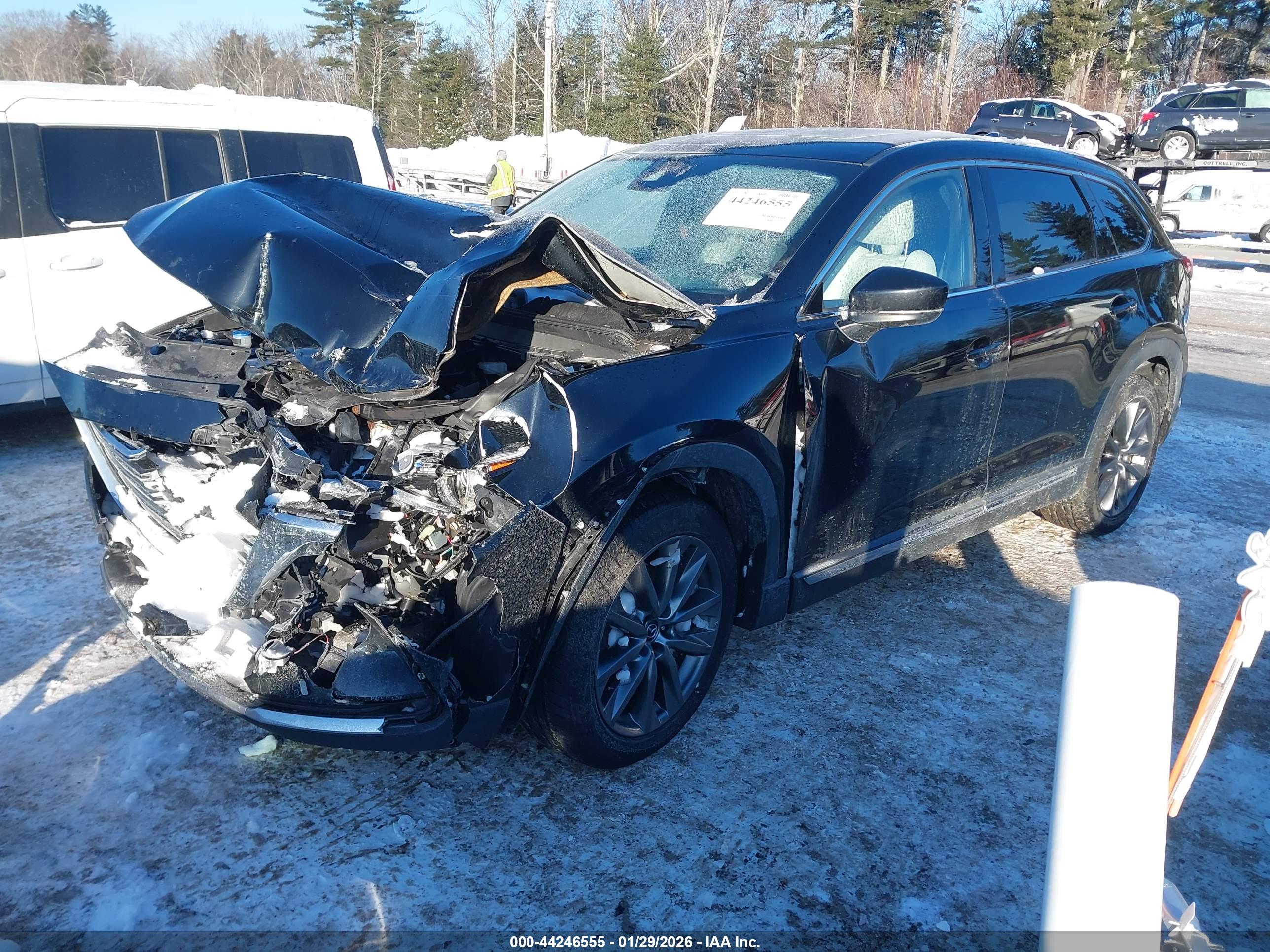 MAZDA CX-9 image 2