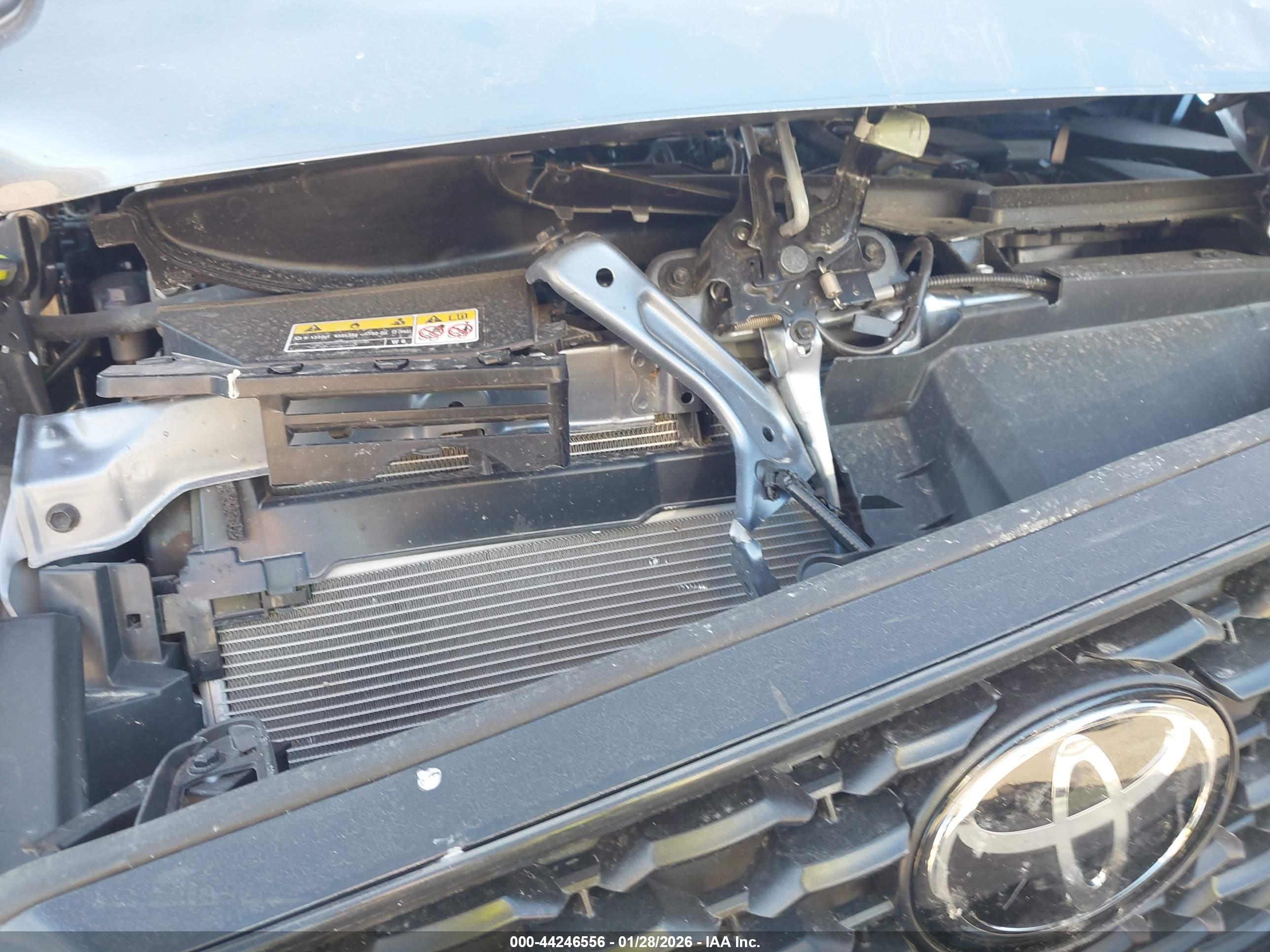 TOYOTA COROLLA image 10