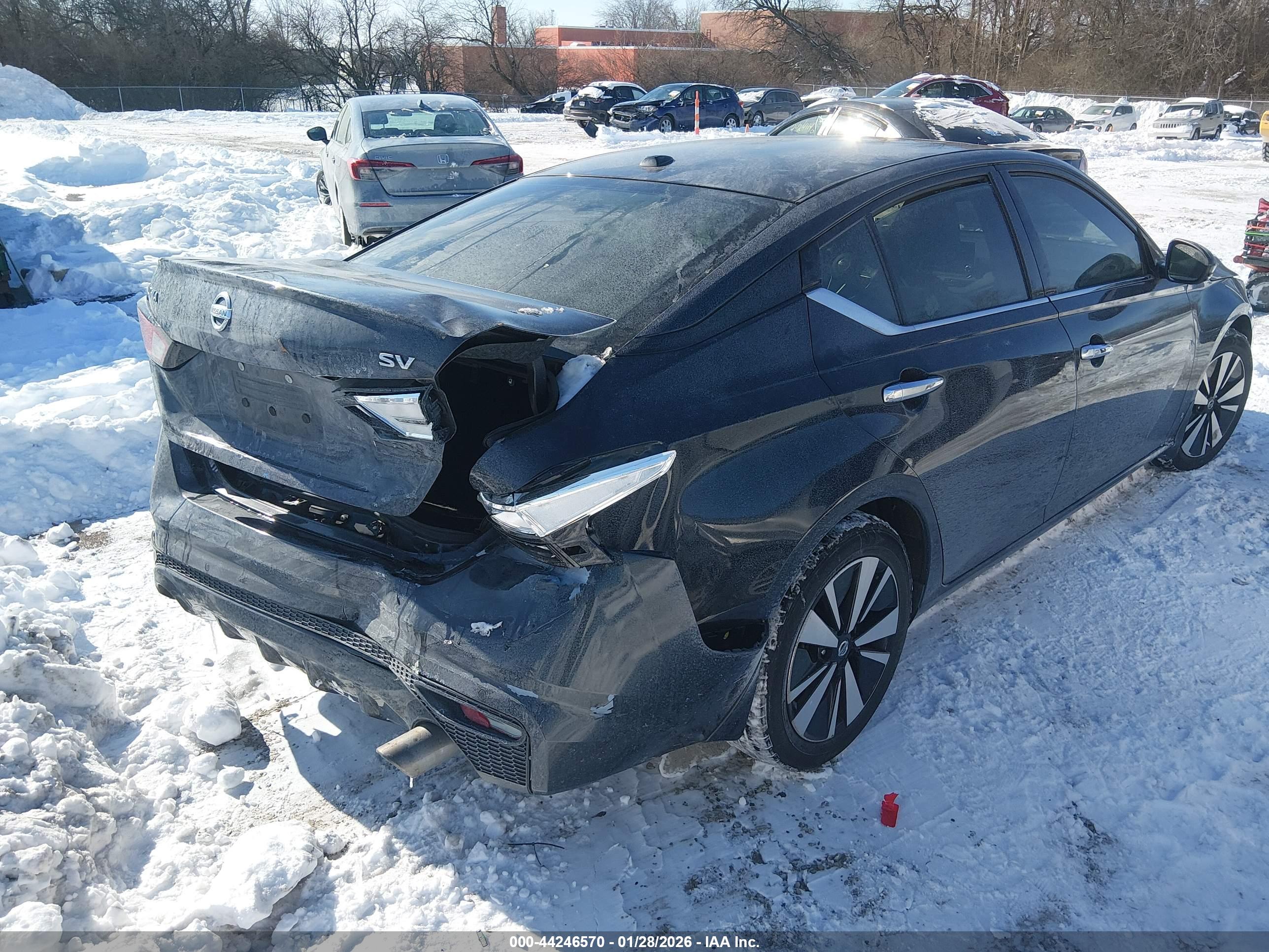 NISSAN ALTIMA image 4
