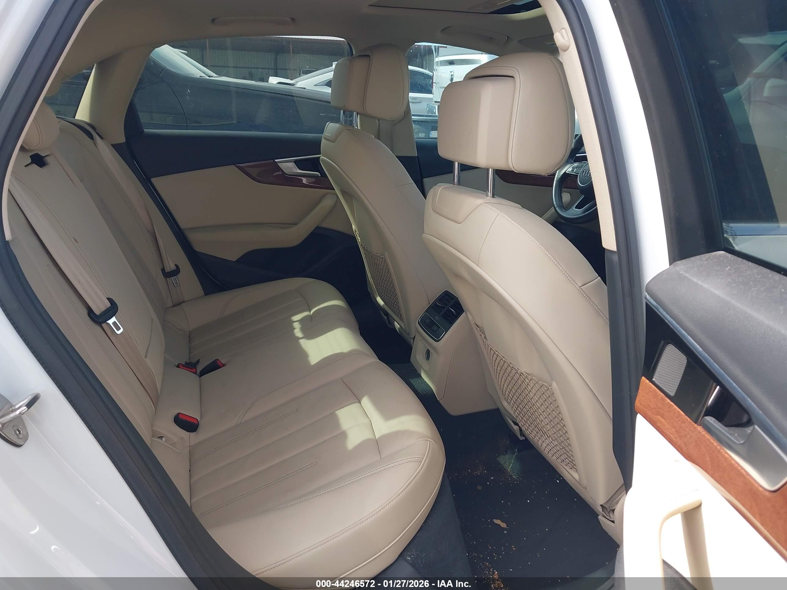 AUDI A4 image 8